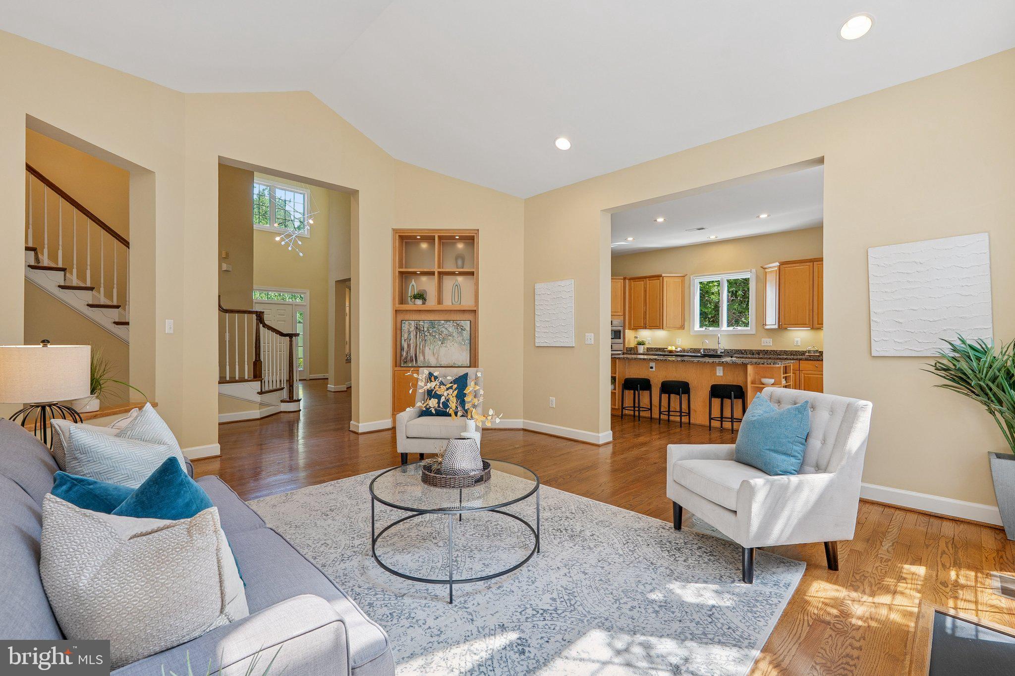 POTOMAC REGENCY - Residential