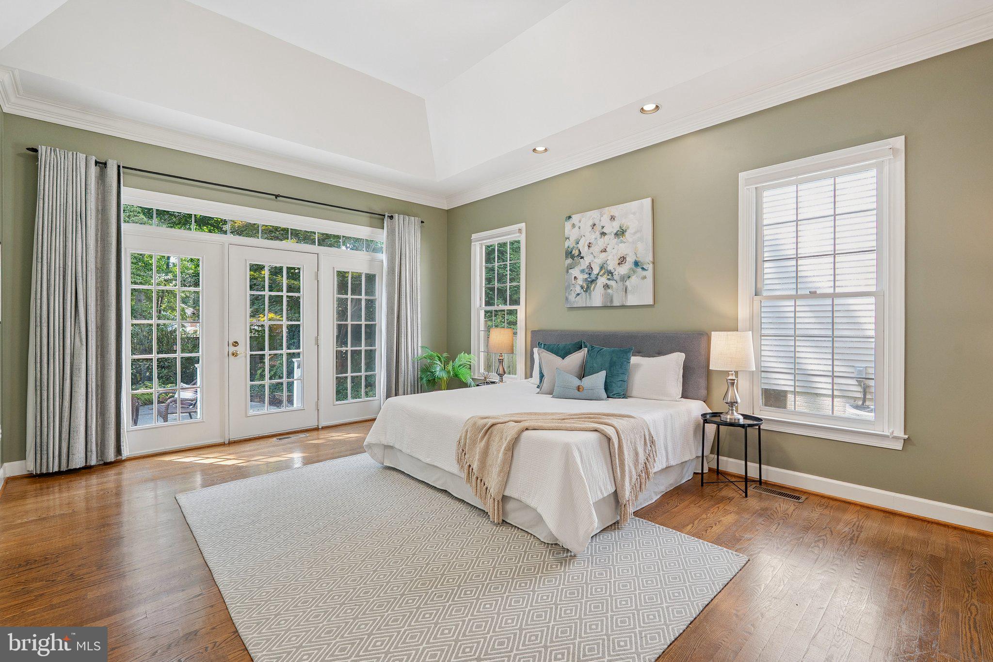 POTOMAC REGENCY - Residential