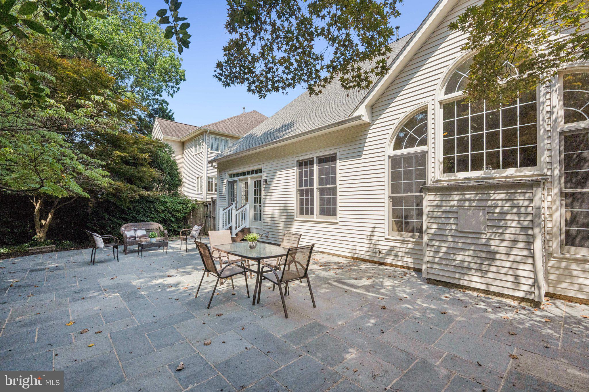 POTOMAC REGENCY - Residential