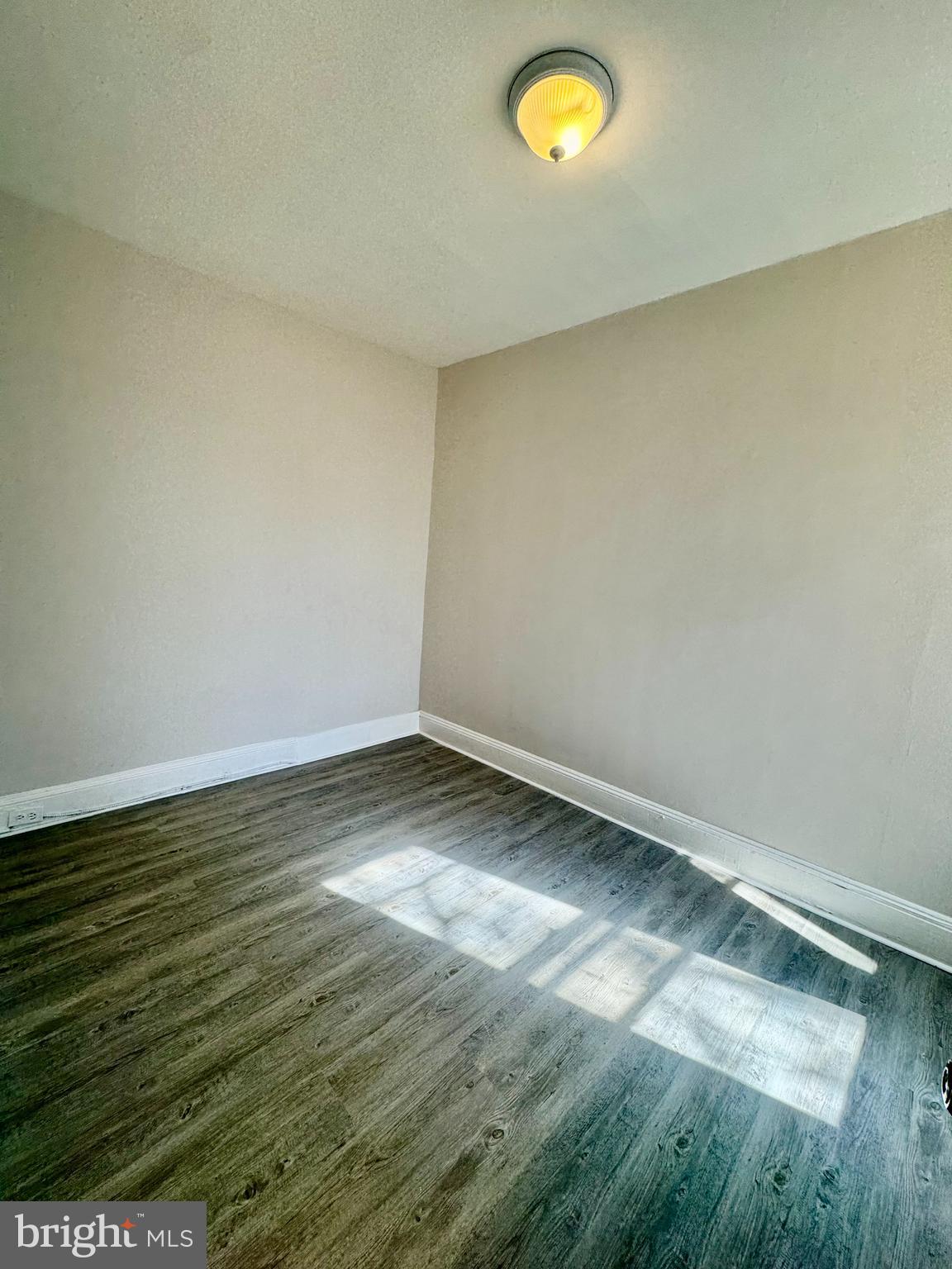 MILL CREEK - Residential Lease