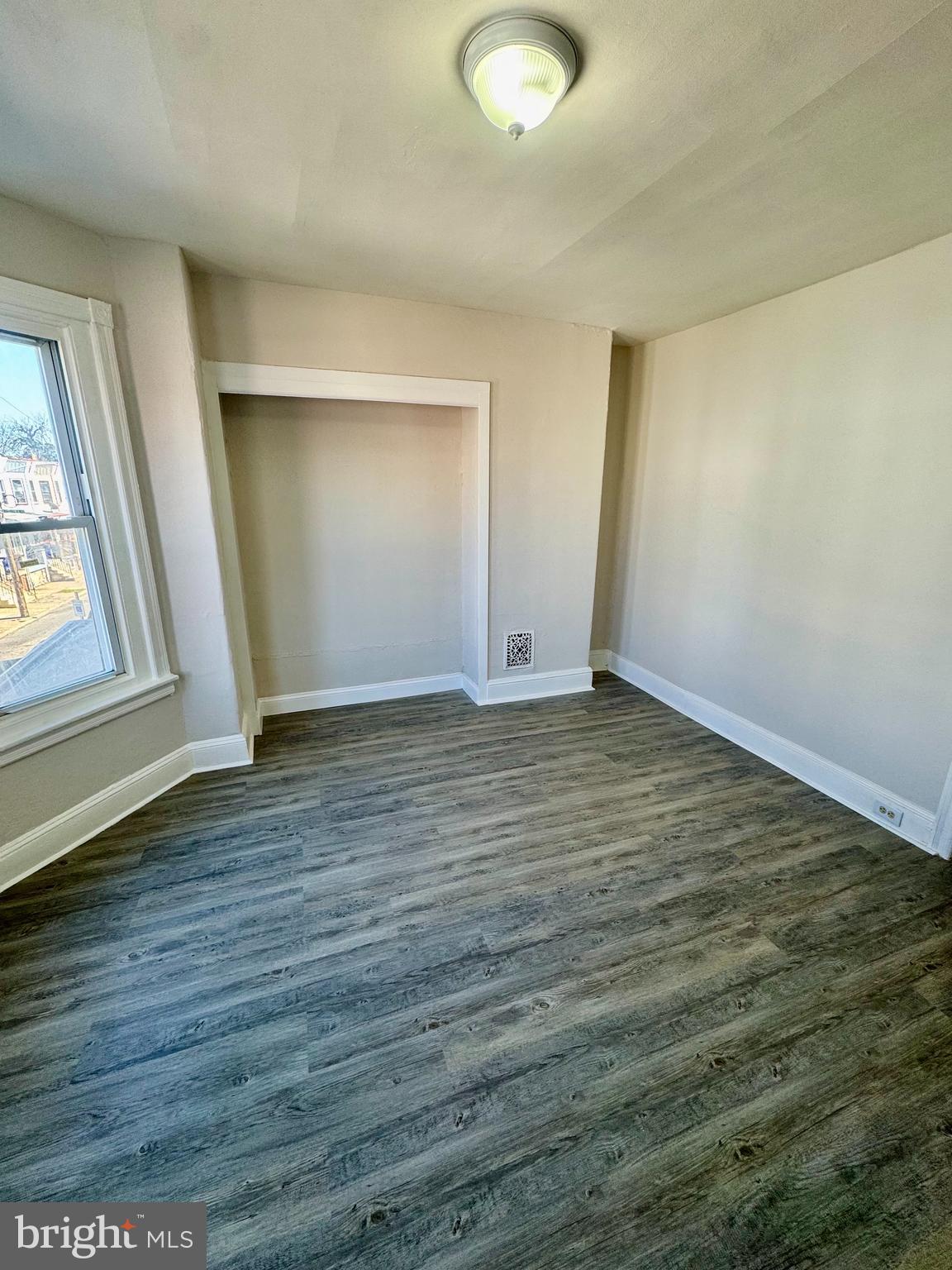 MILL CREEK - Residential Lease