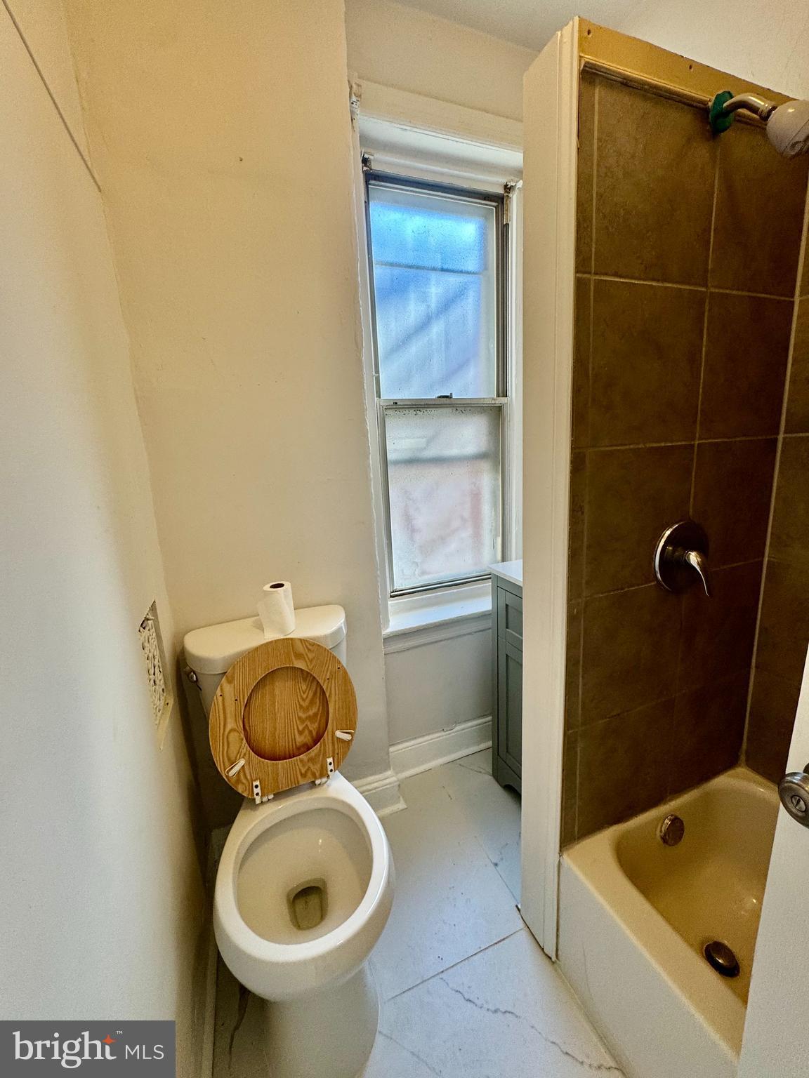 MILL CREEK - Residential Lease