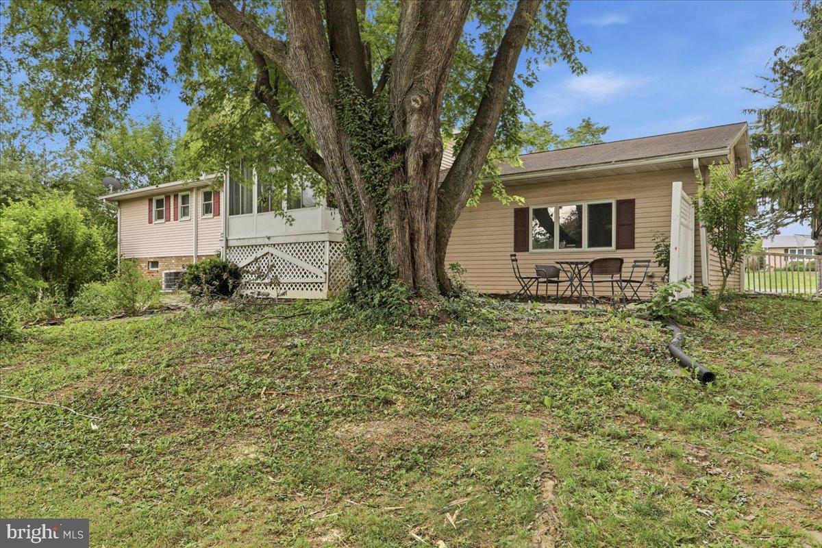 2964 ROOSEVELT DRIVE
