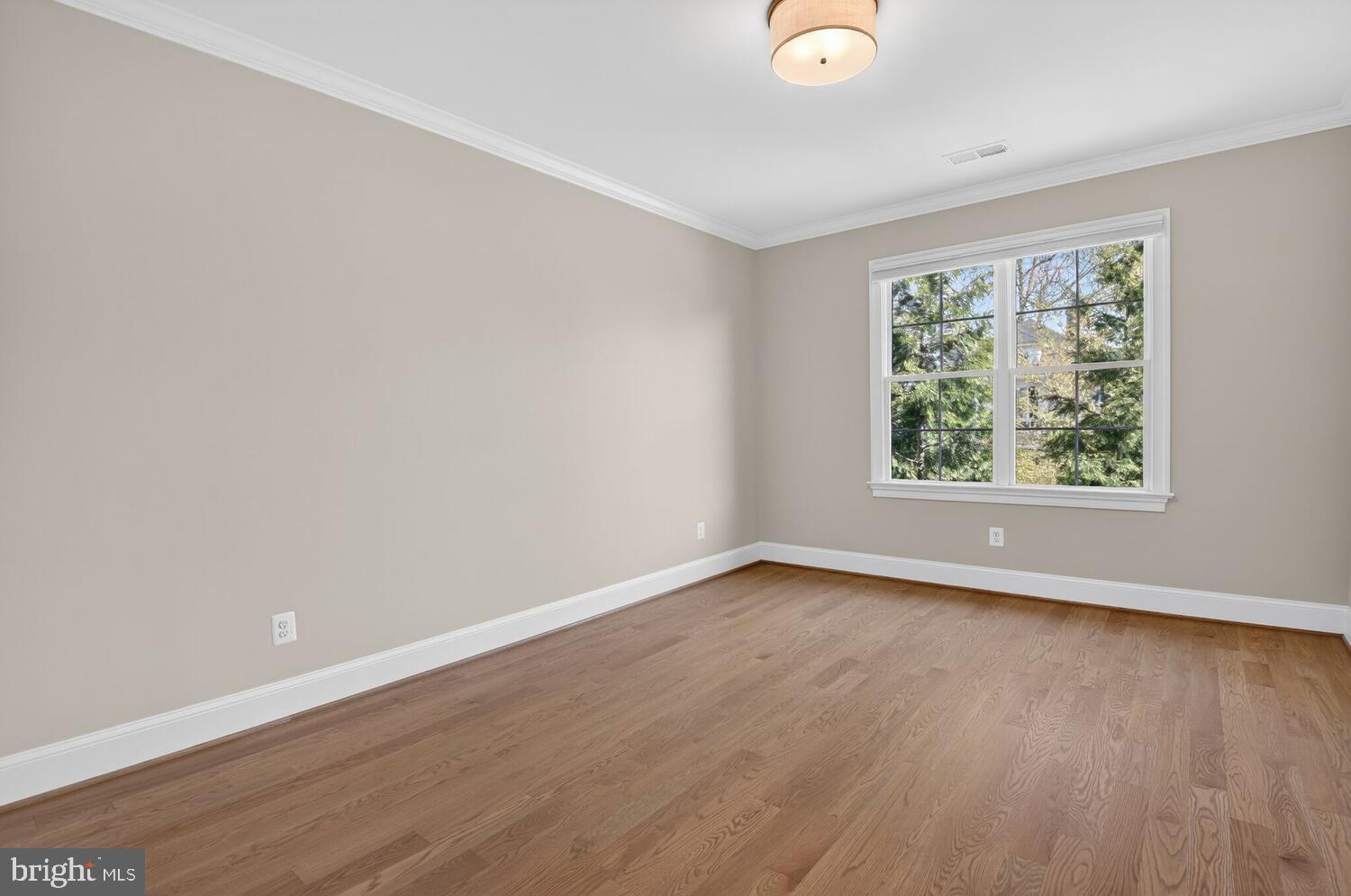 LEE HEIGHTS - Residential