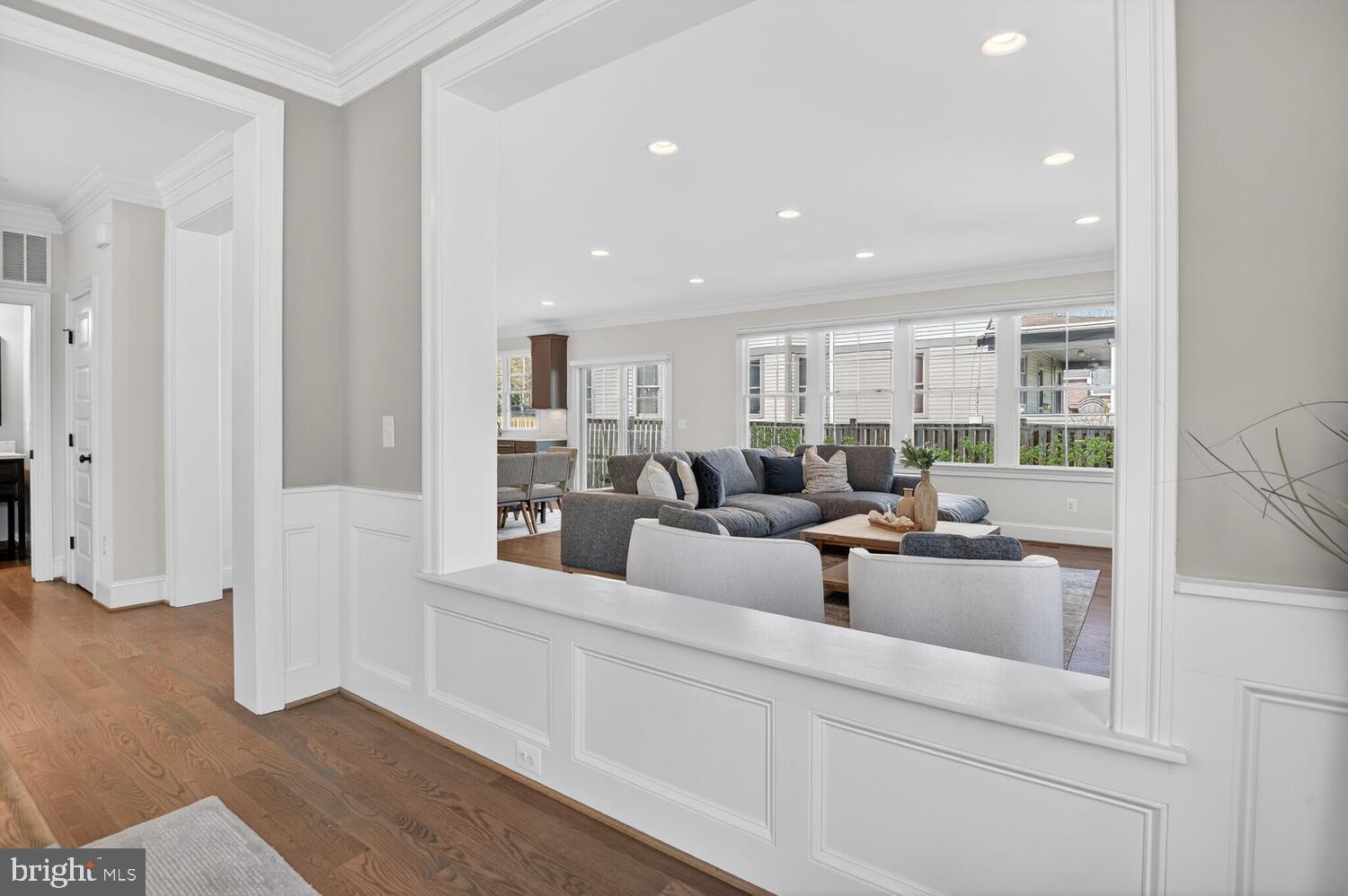 LEE HEIGHTS - Residential