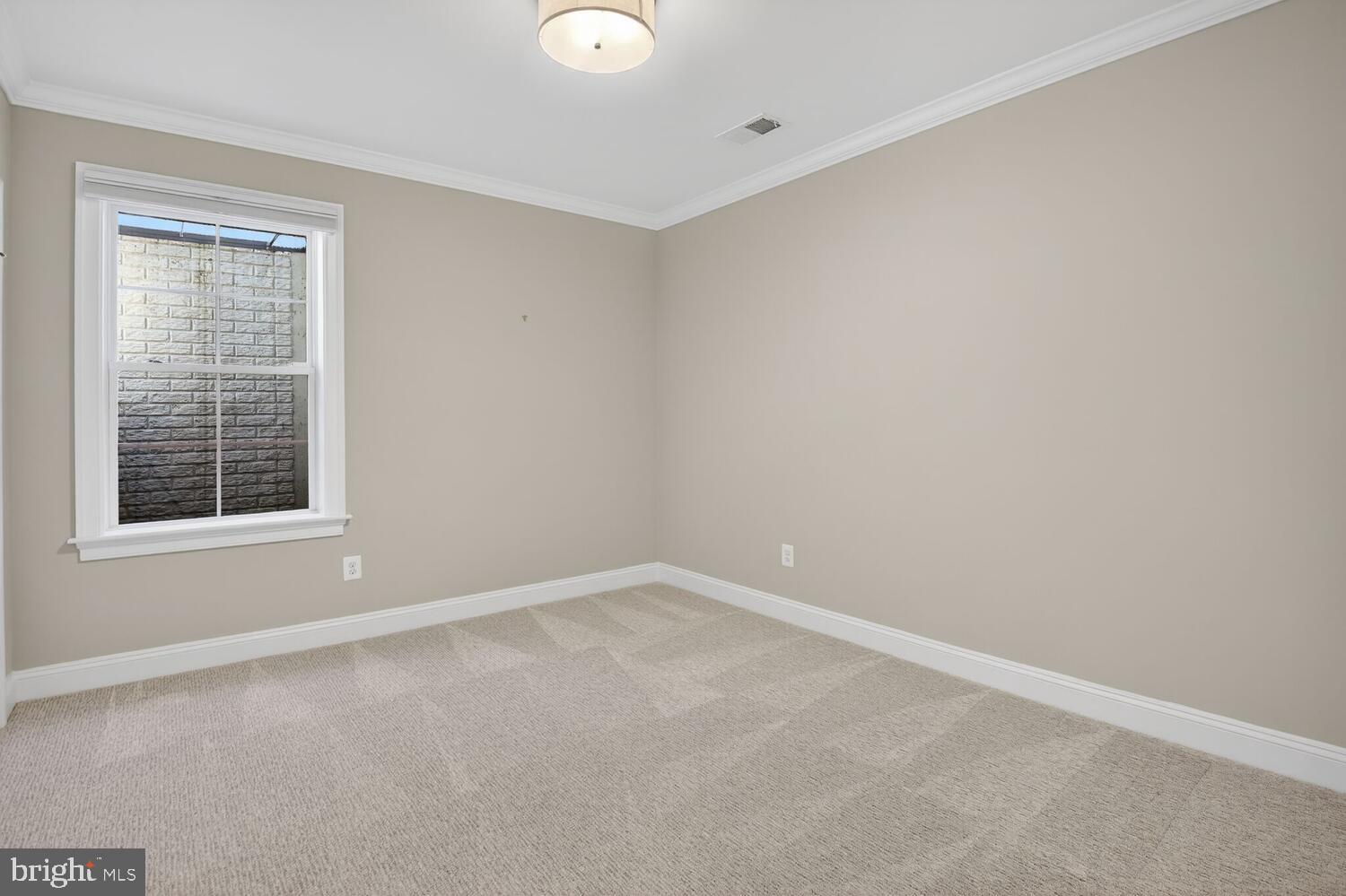 LEE HEIGHTS - Residential