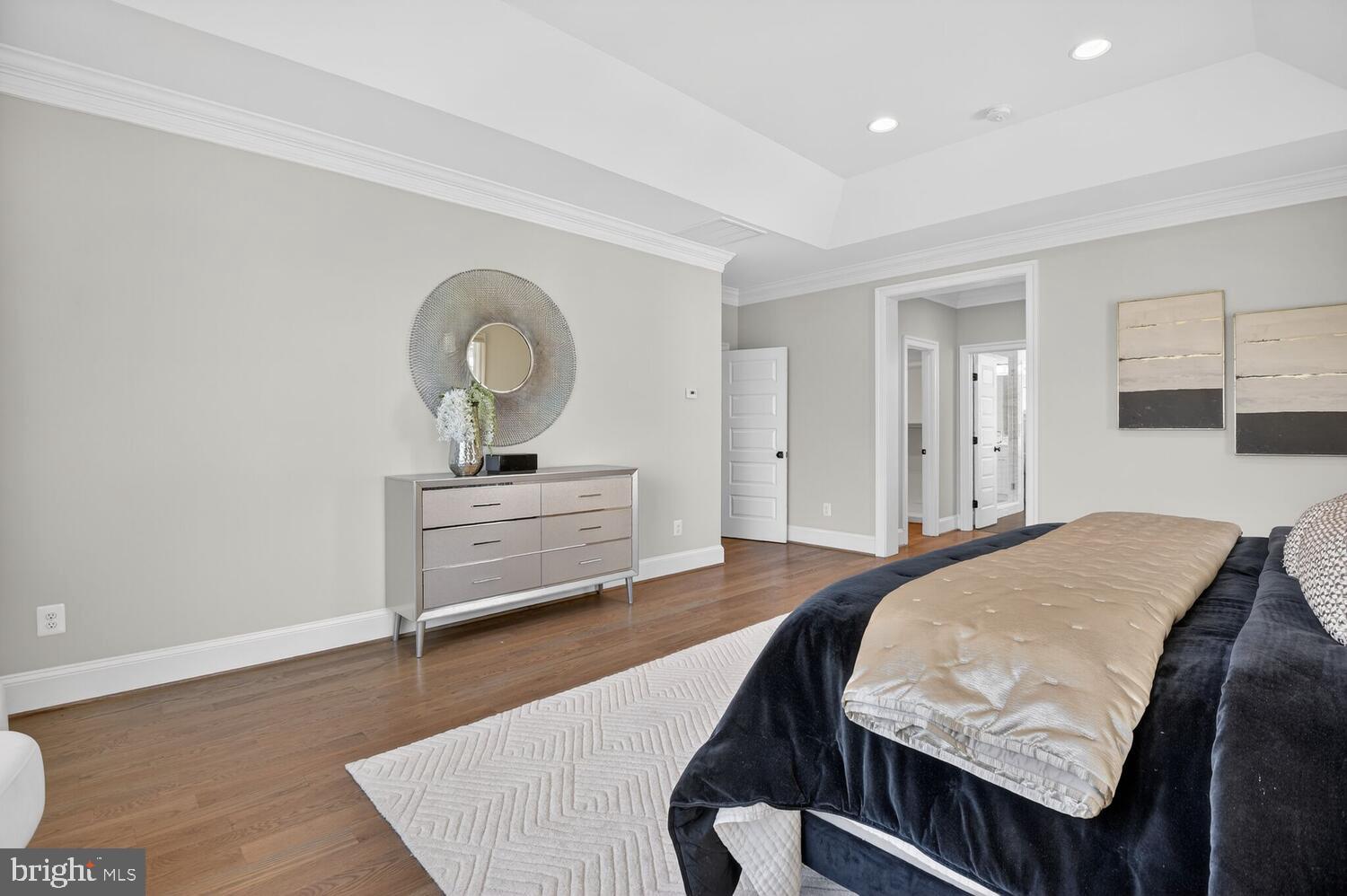 LEE HEIGHTS - Residential