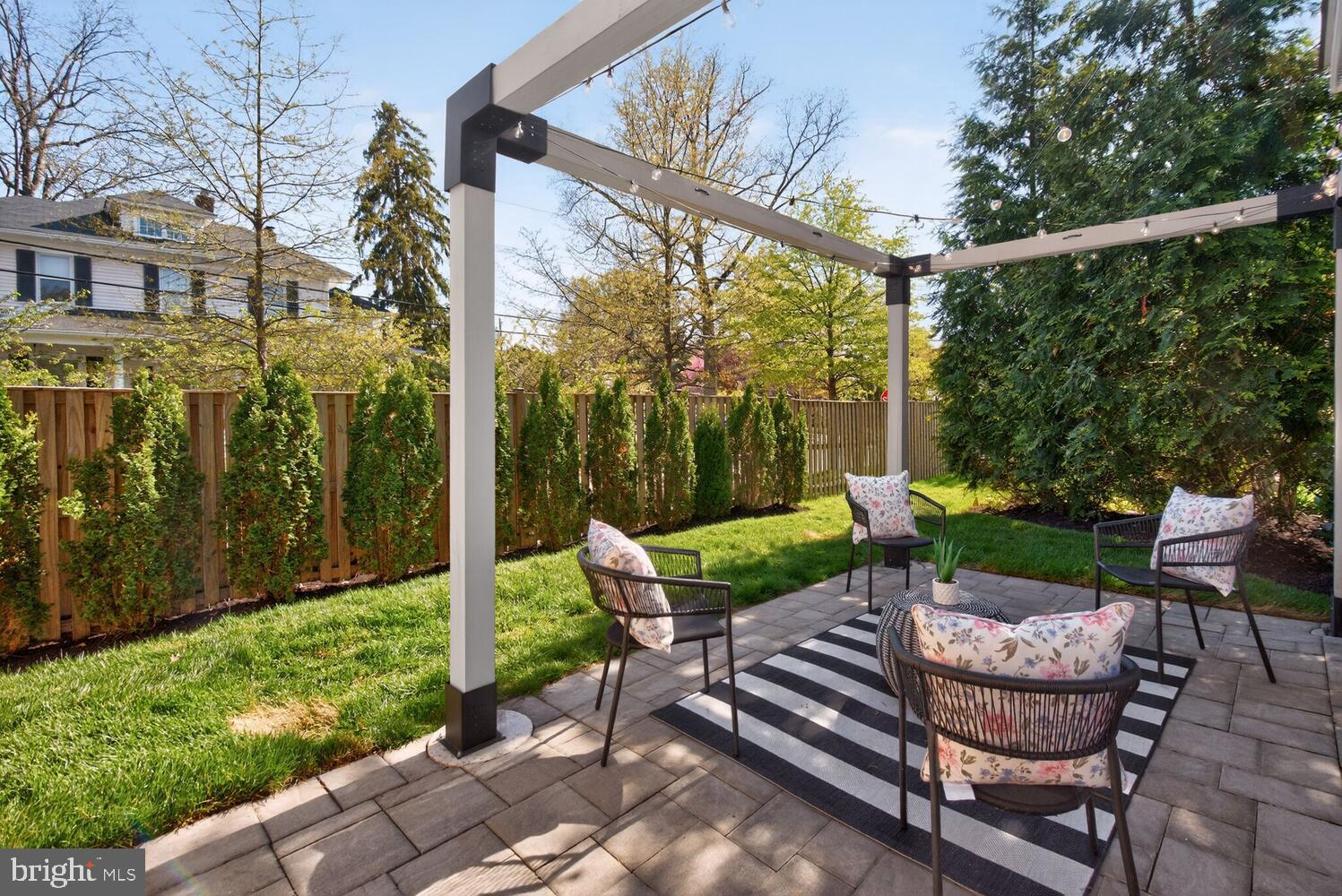 LEE HEIGHTS - Residential