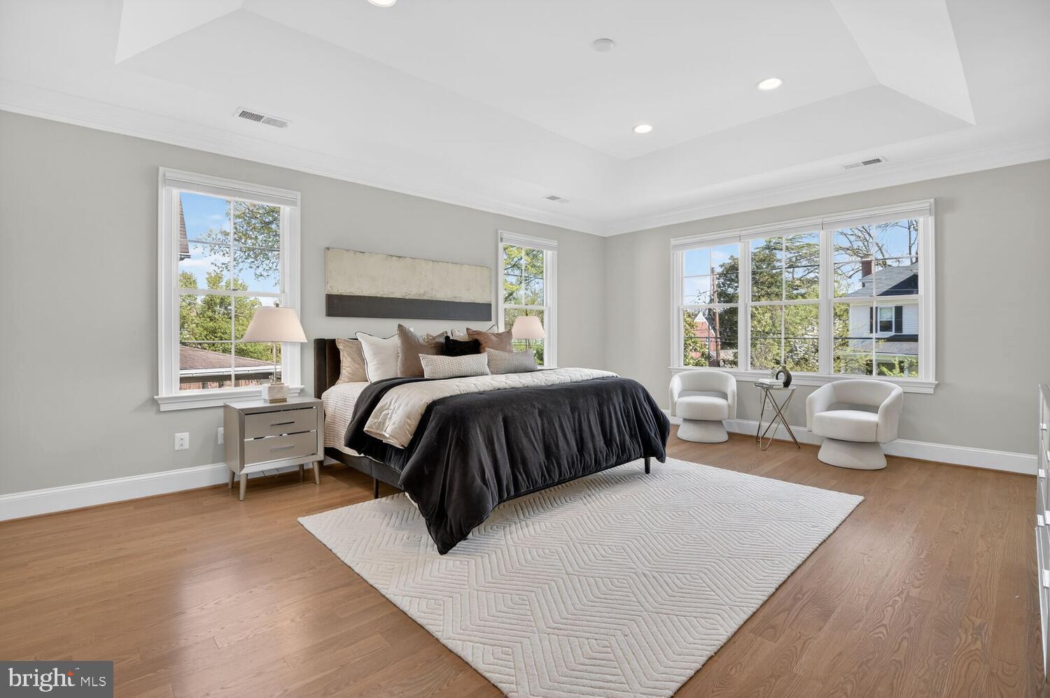 LEE HEIGHTS - Residential