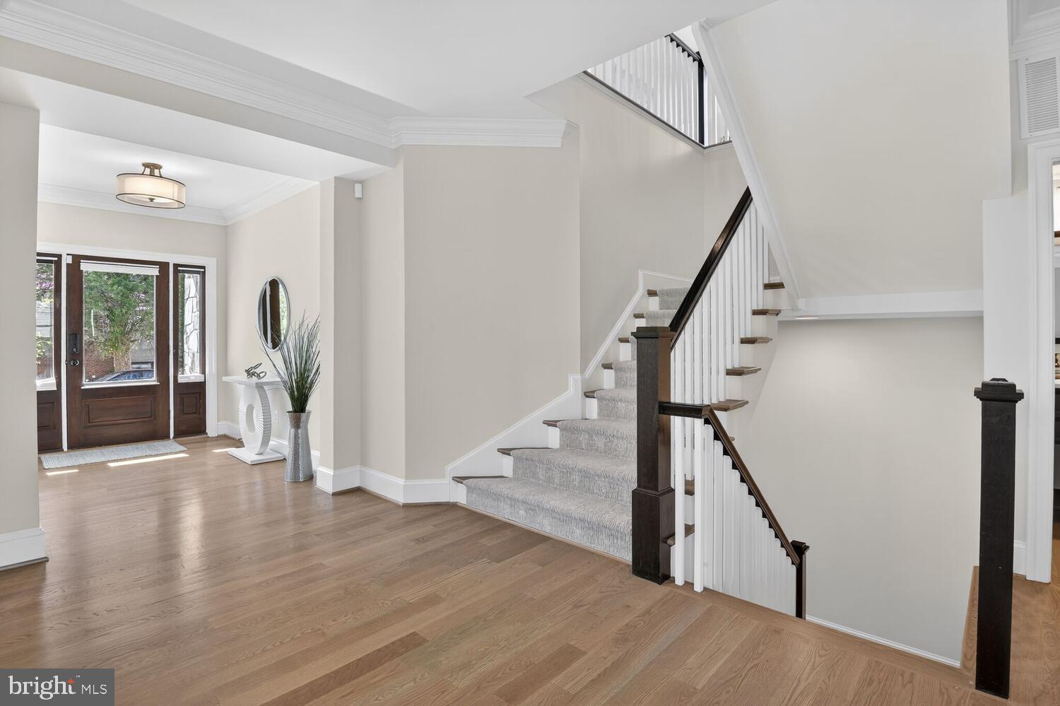 LEE HEIGHTS - Residential