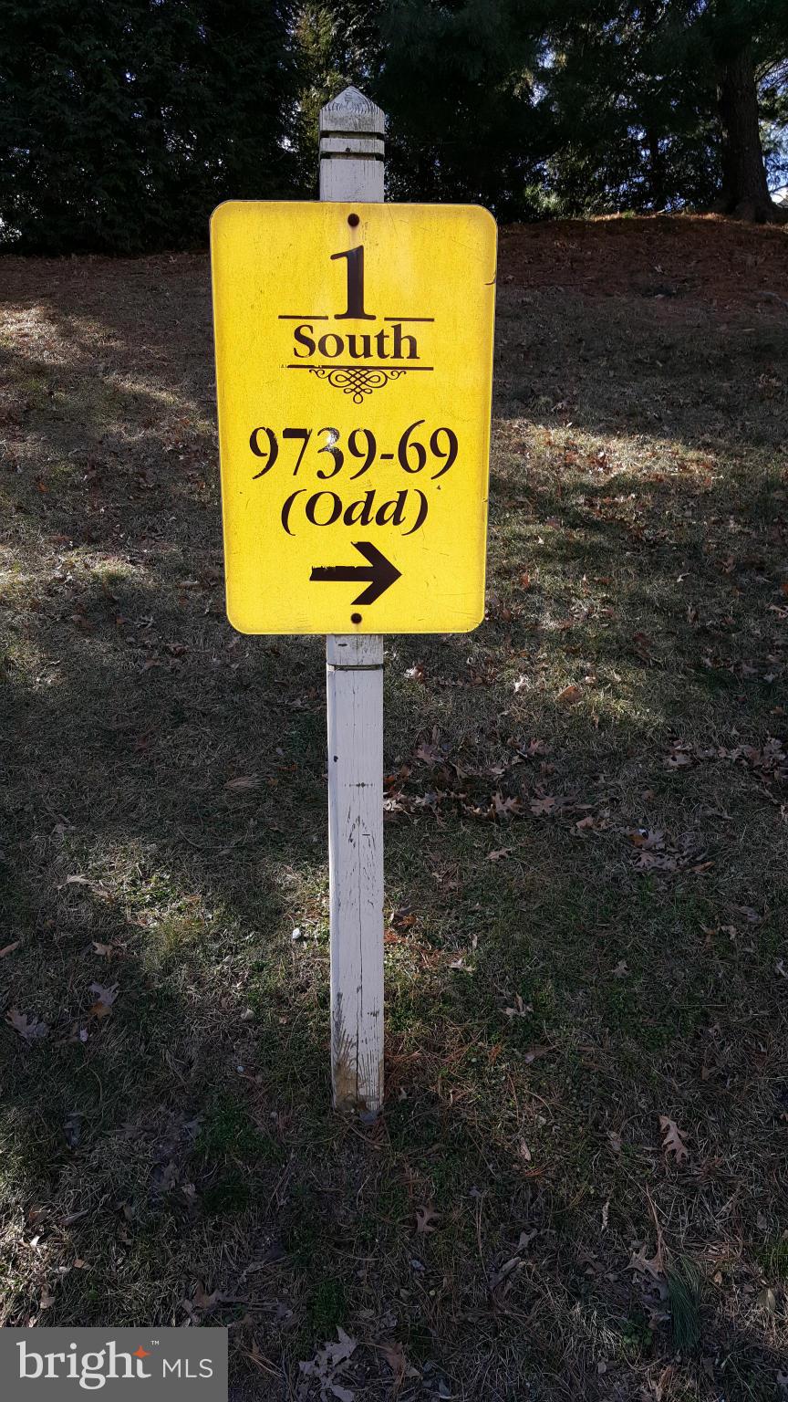 CHRISTOPHER COURT - Residential