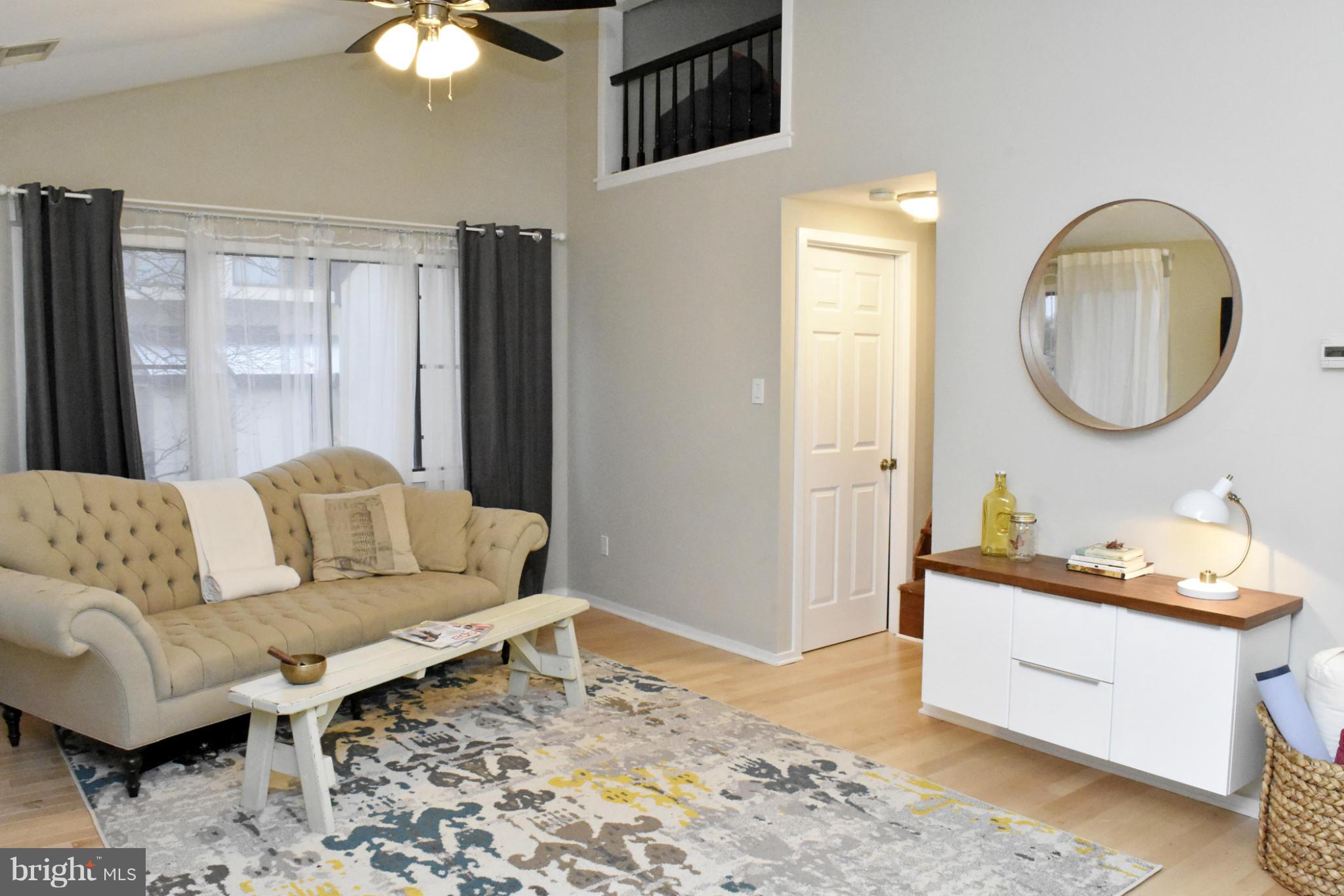 CHRISTOPHER COURT - Residential