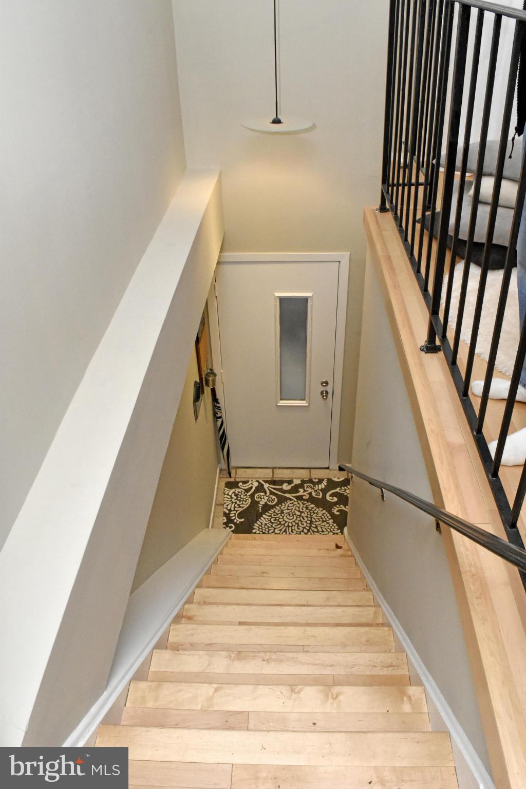 CHRISTOPHER COURT - Residential