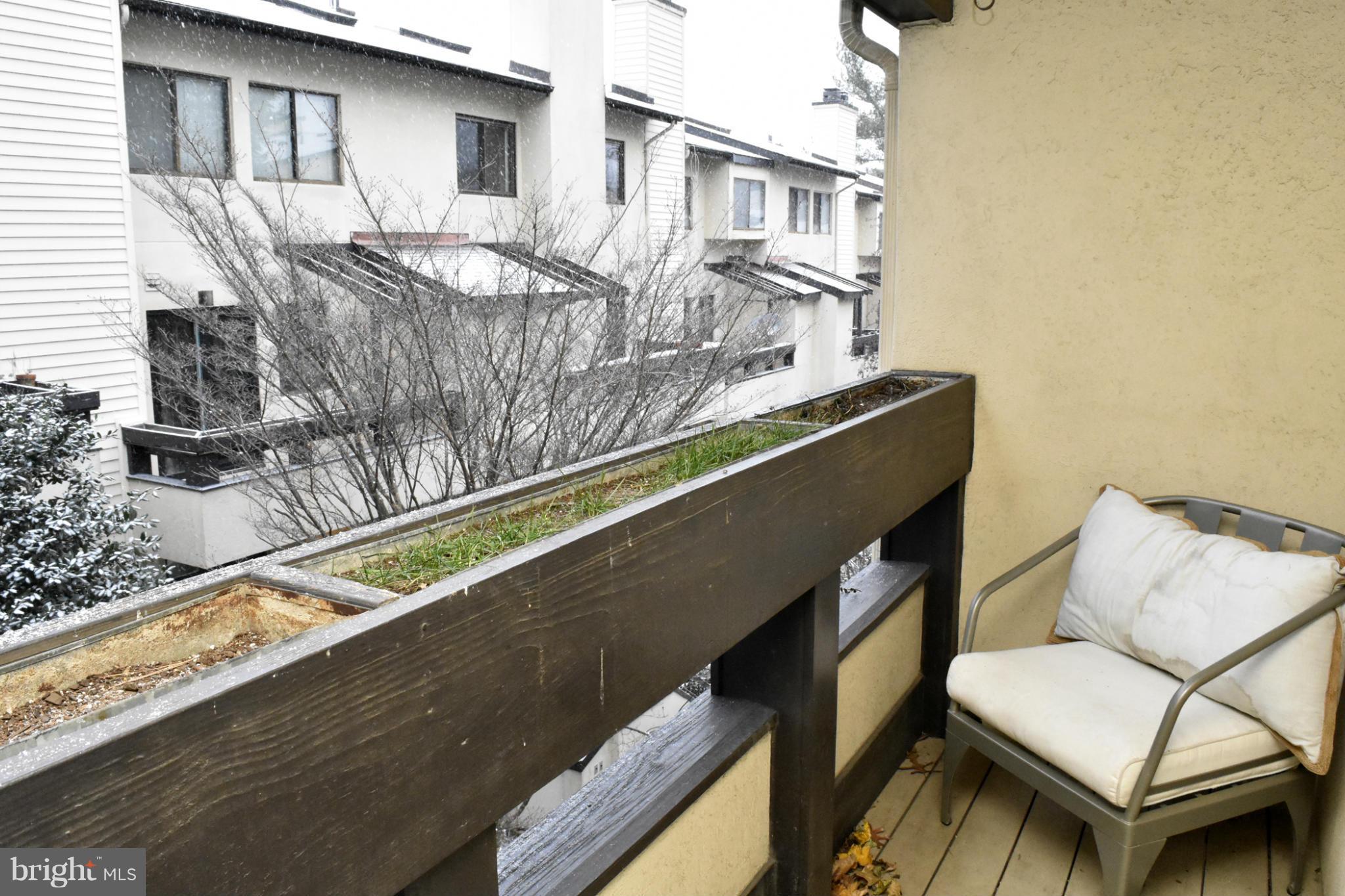 CHRISTOPHER COURT - Residential