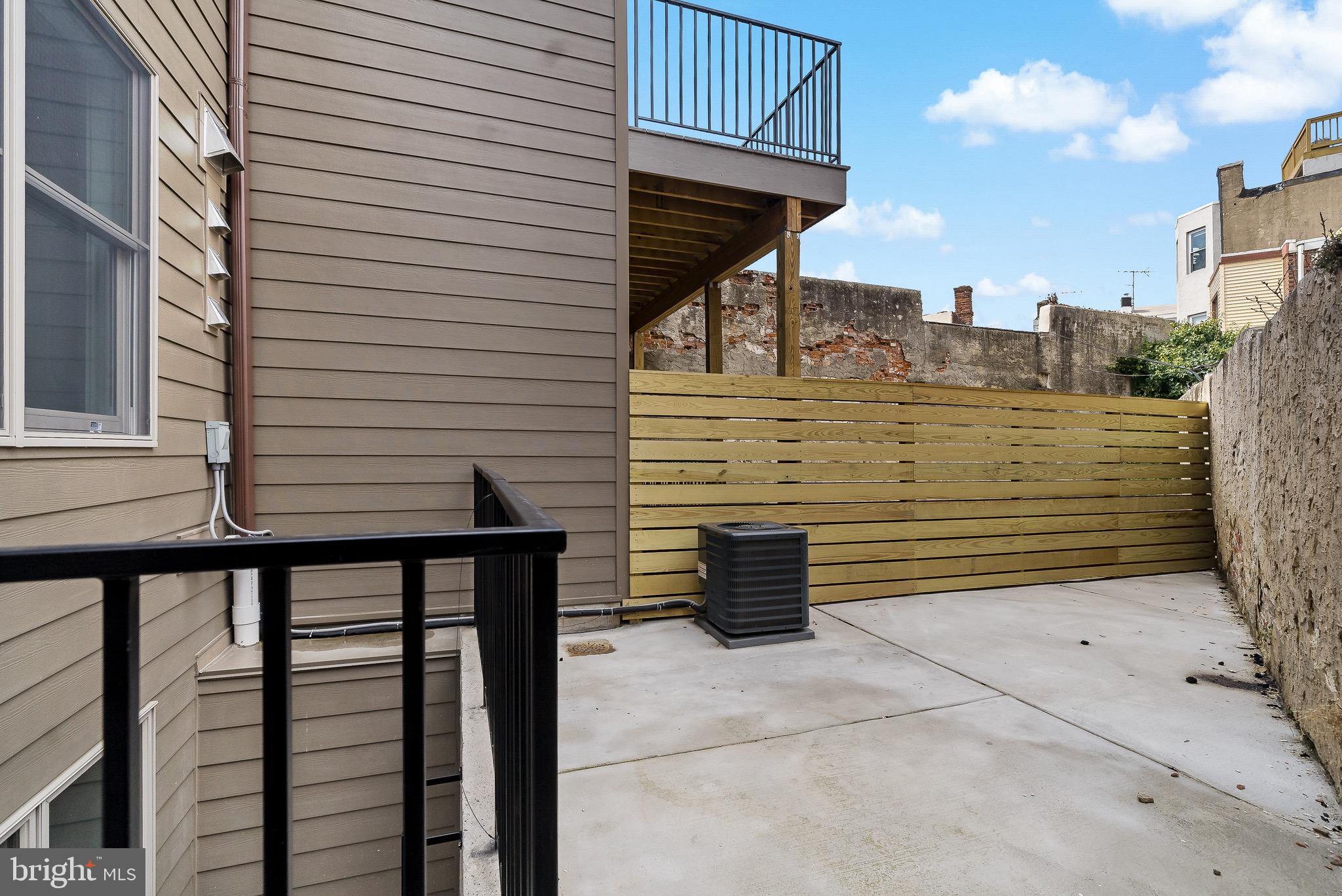 PASSYUNK SQUARE - Residential