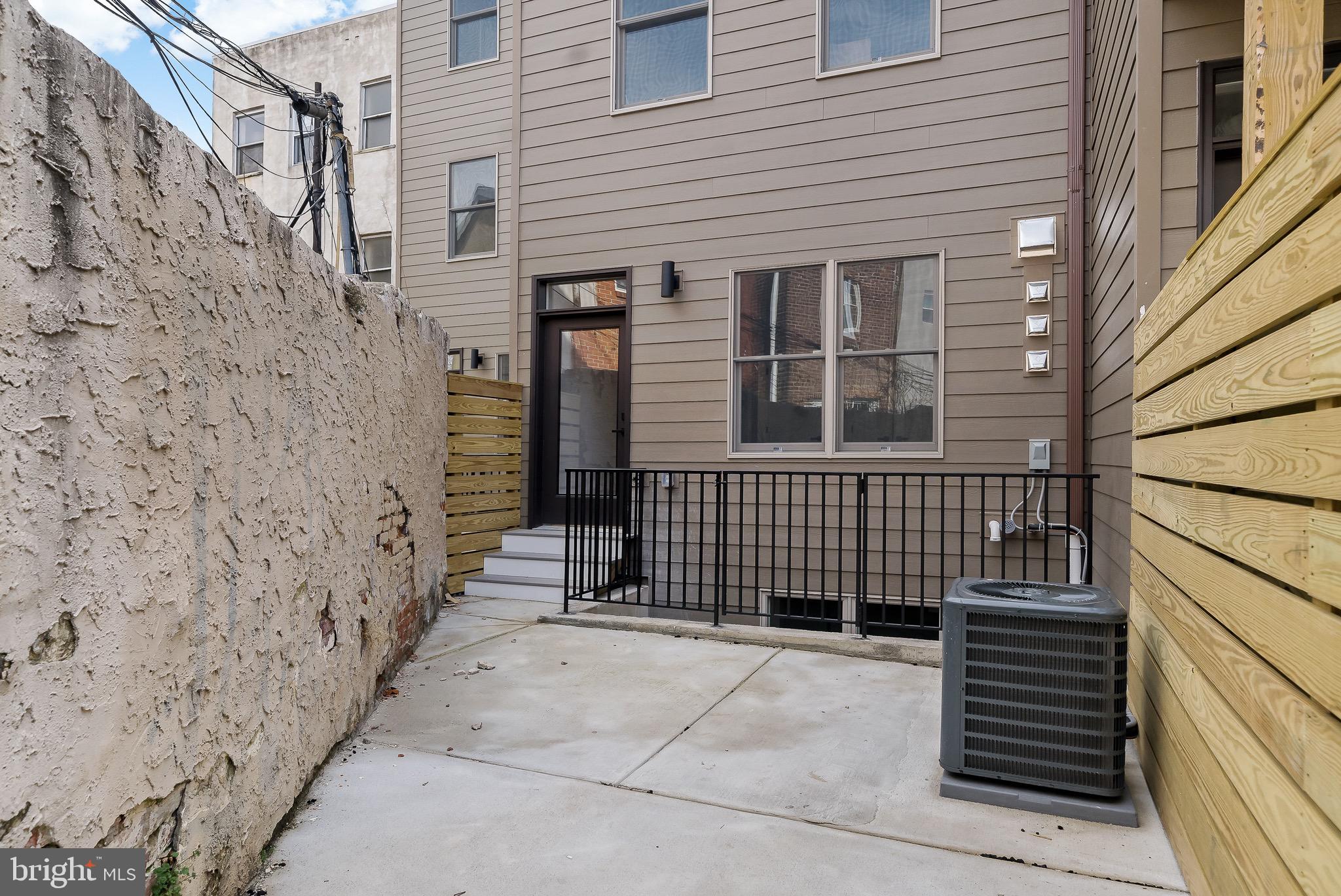 PASSYUNK SQUARE - Residential