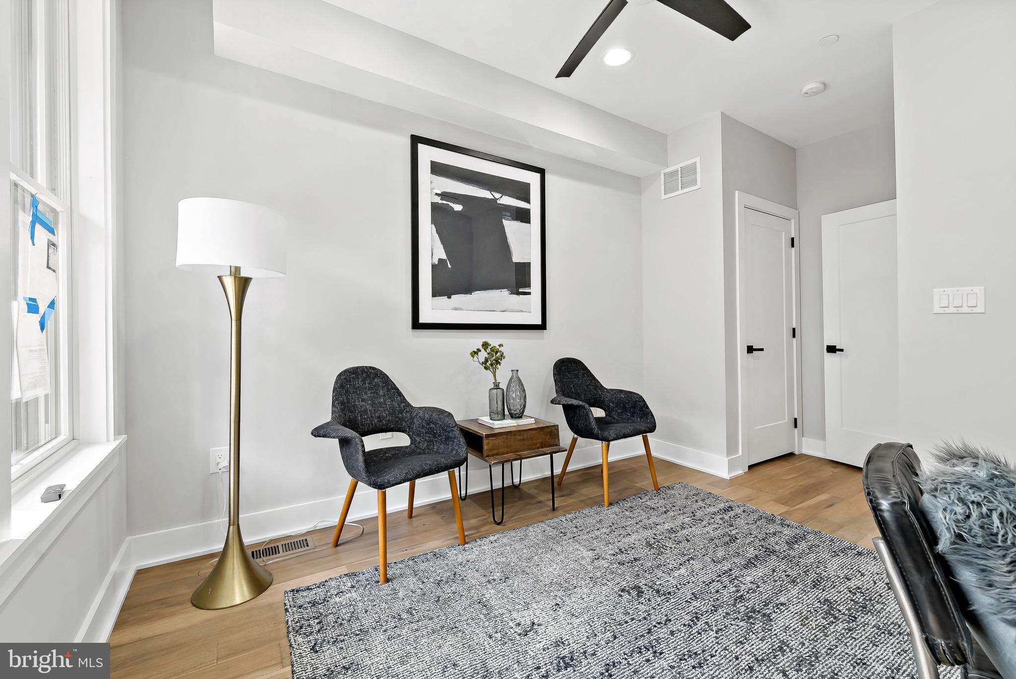 PASSYUNK SQUARE - Residential