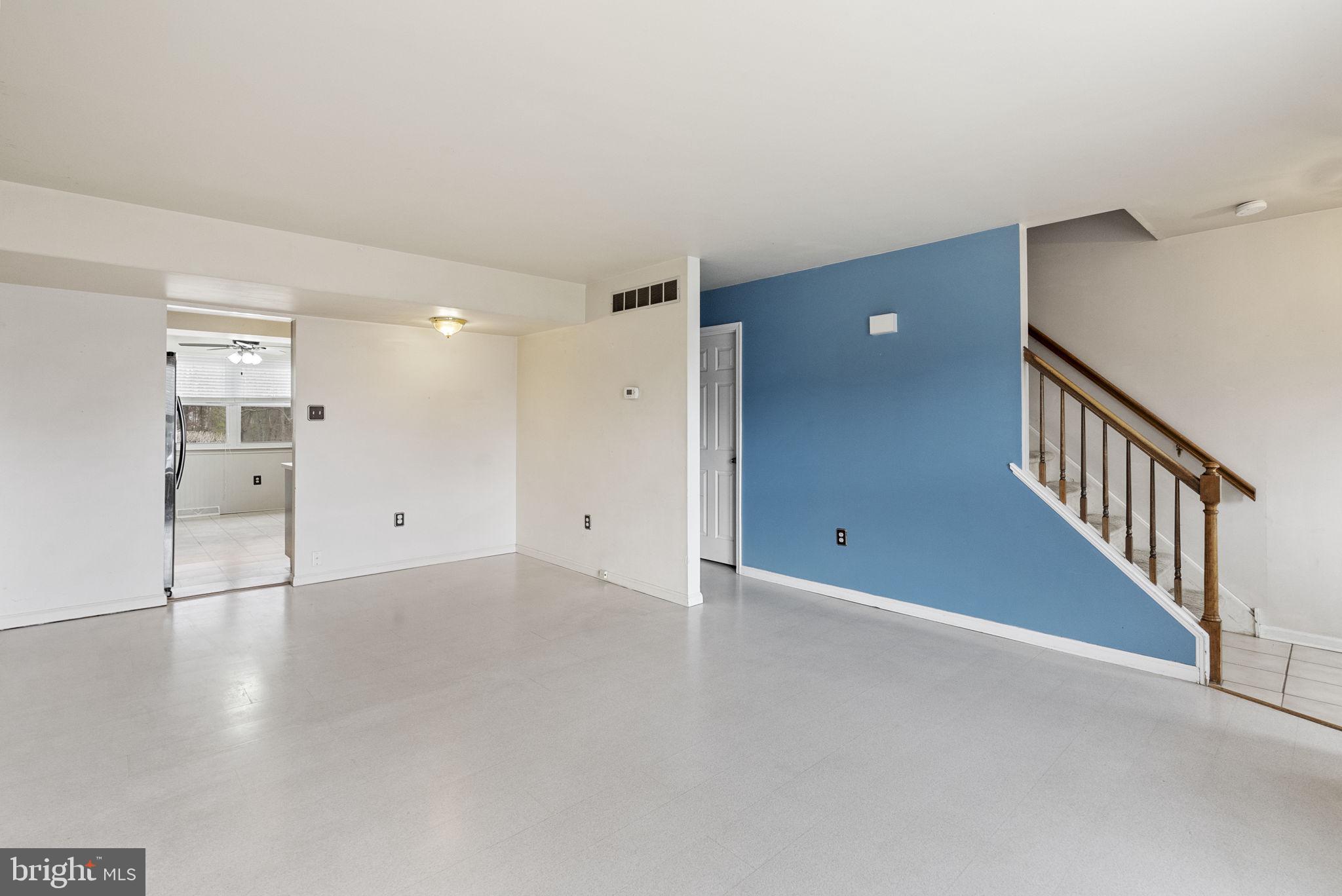 HUNTER CREST - Residential