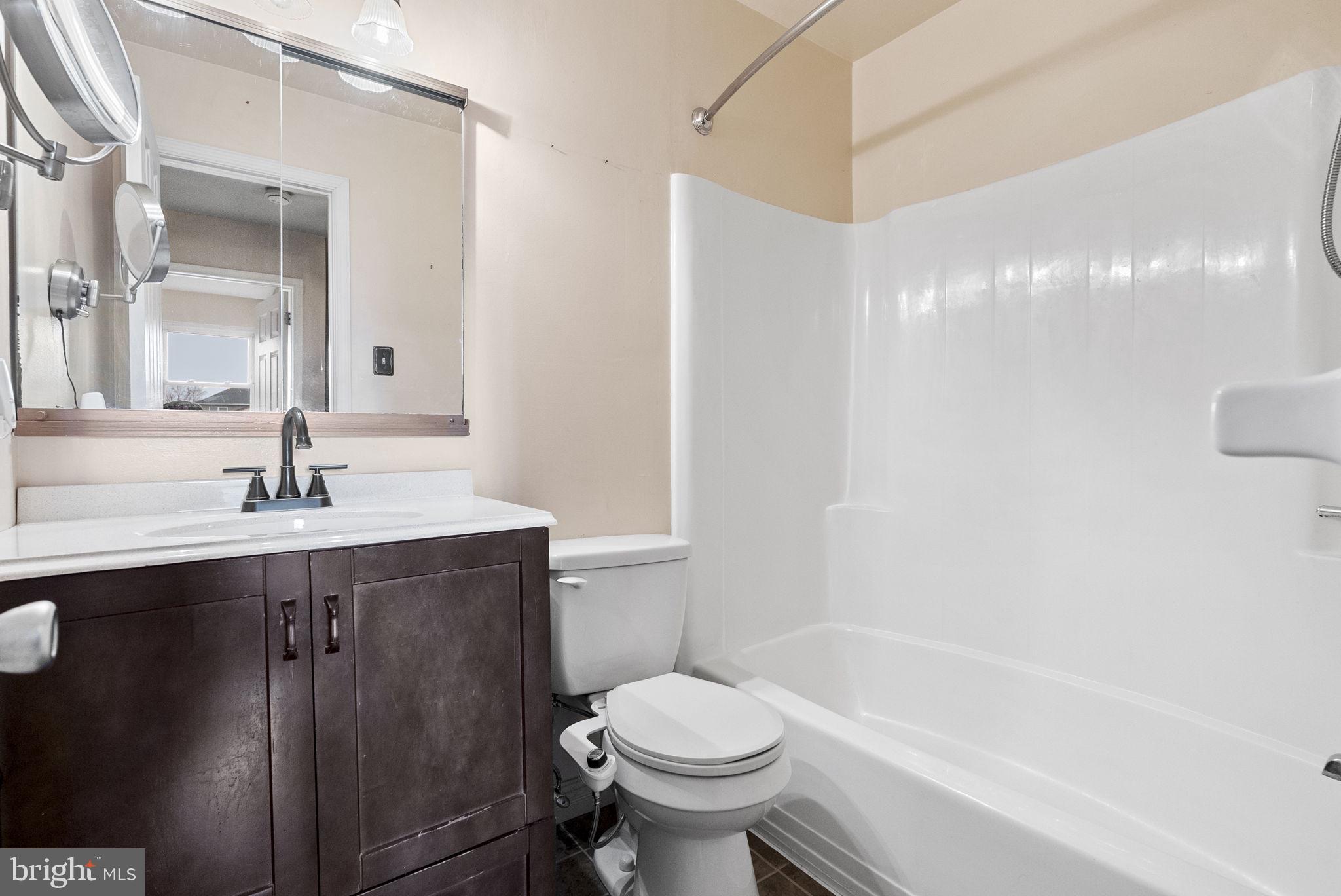 HUNTER CREST - Residential