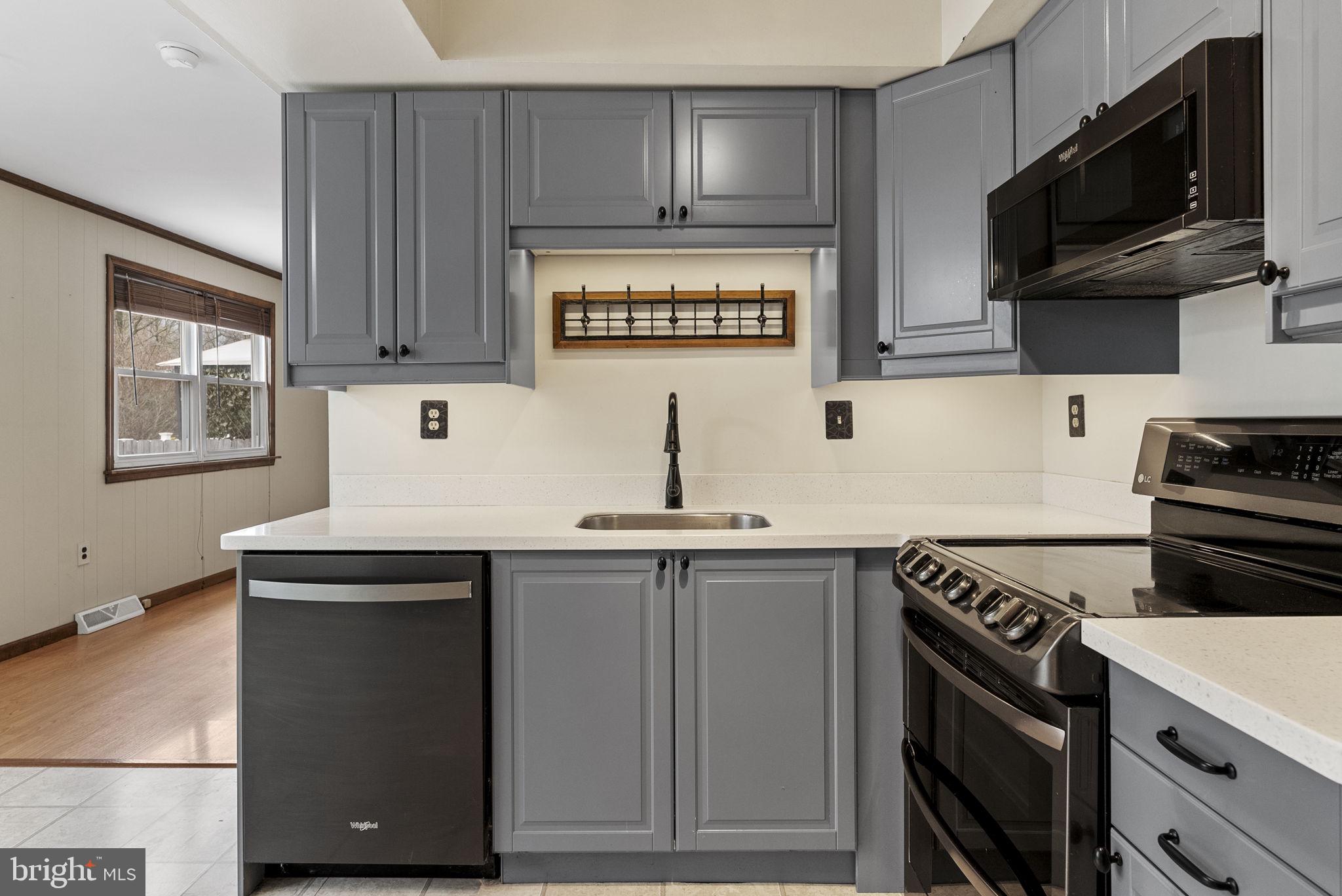 HUNTER CREST - Residential