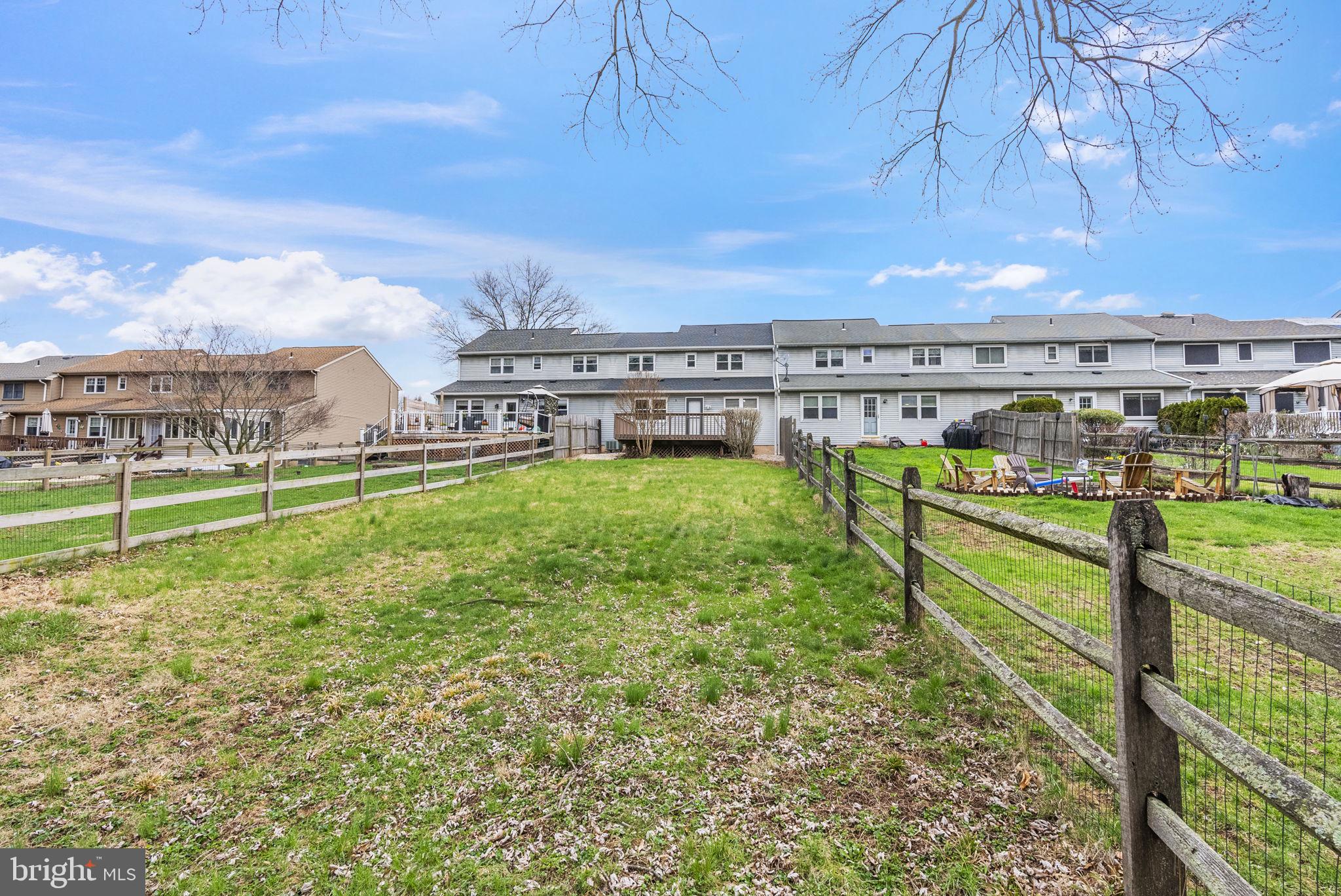 HUNTER CREST - Residential