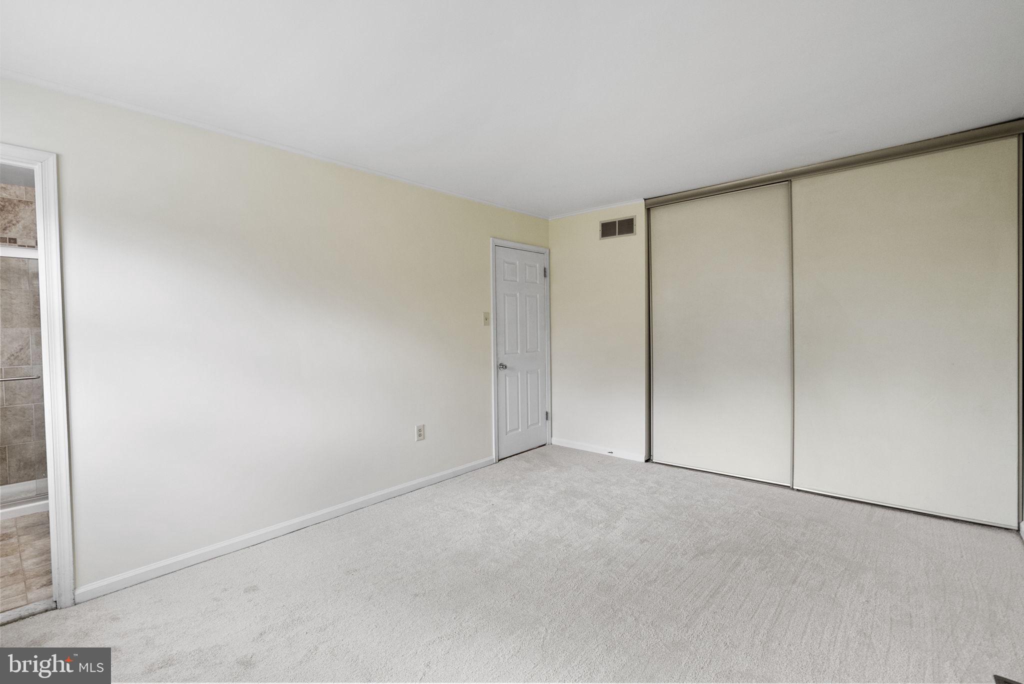 HUNTER CREST - Residential