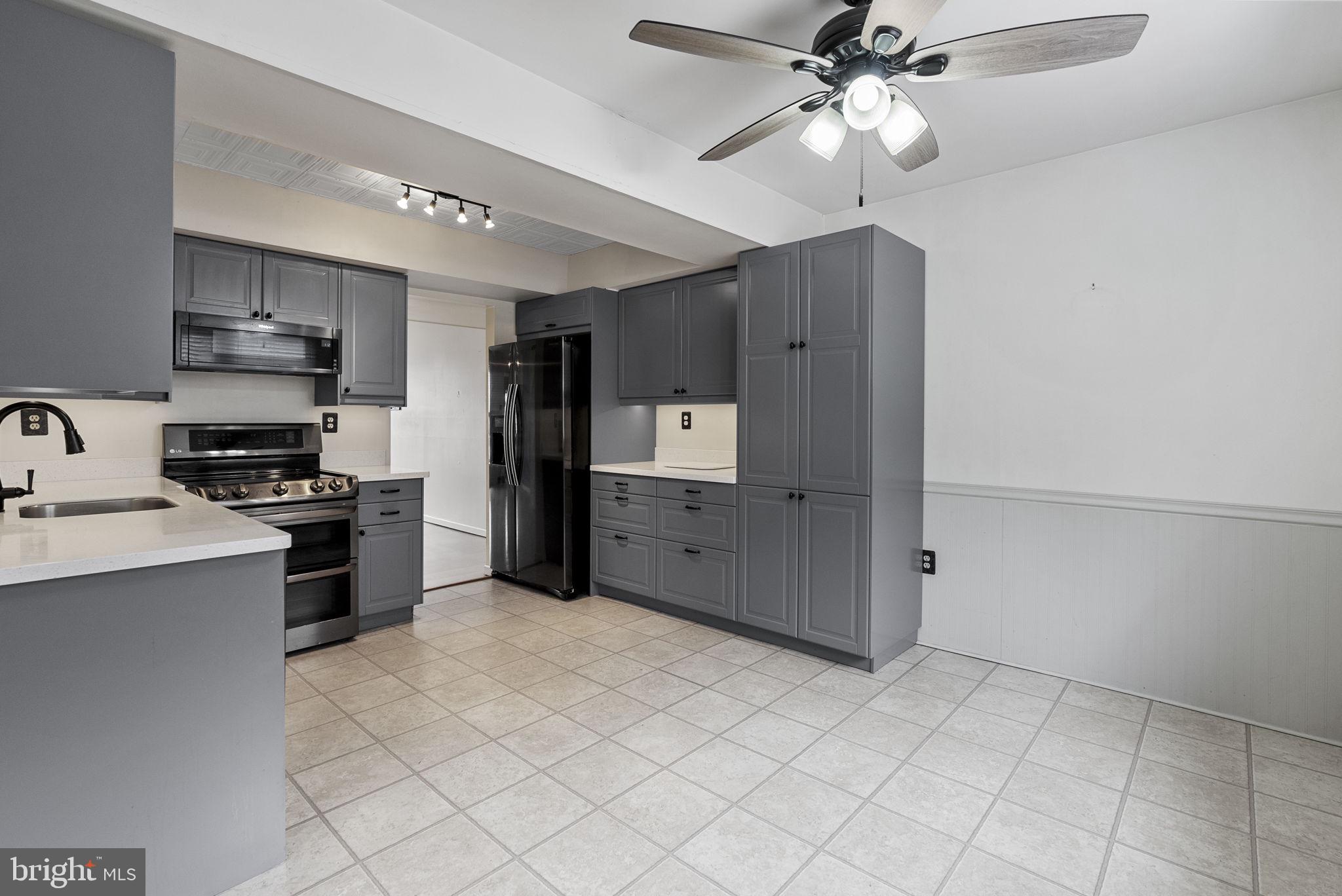 HUNTER CREST - Residential