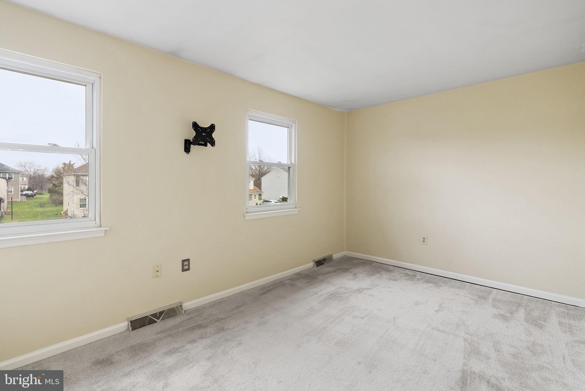 HUNTER CREST - Residential