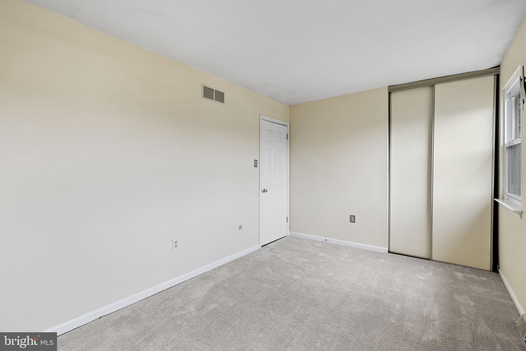 HUNTER CREST - Residential