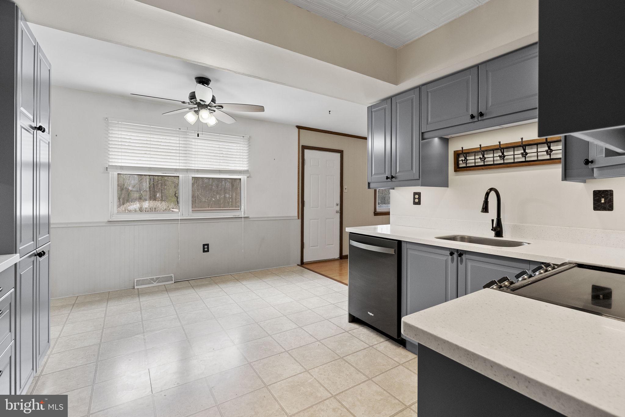 HUNTER CREST - Residential