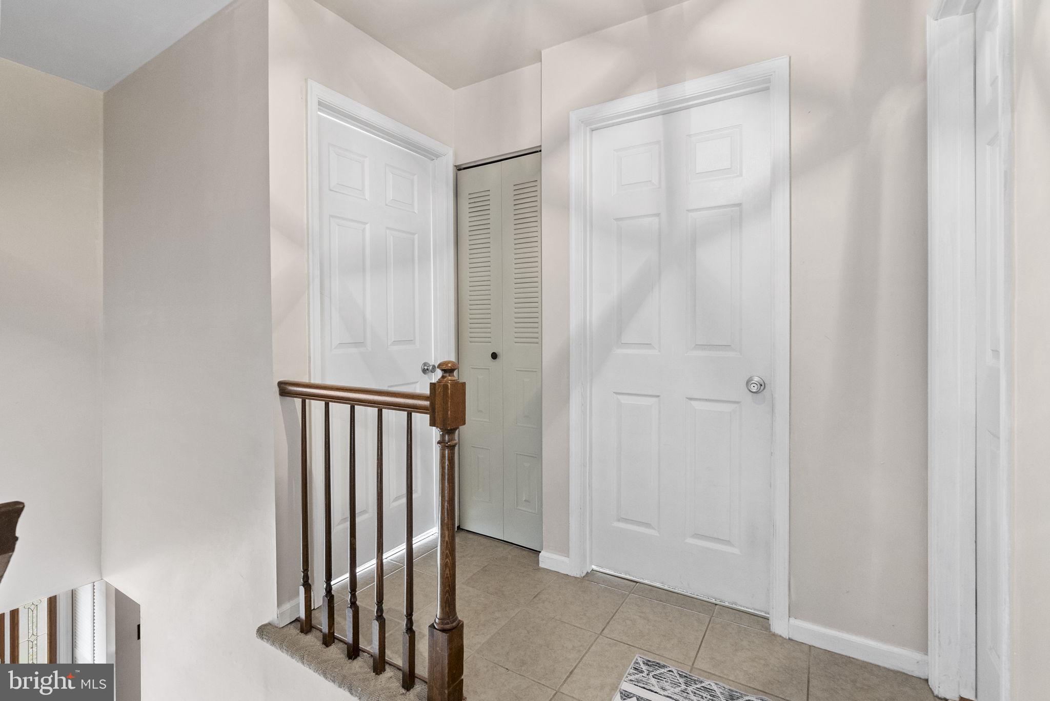 HUNTER CREST - Residential