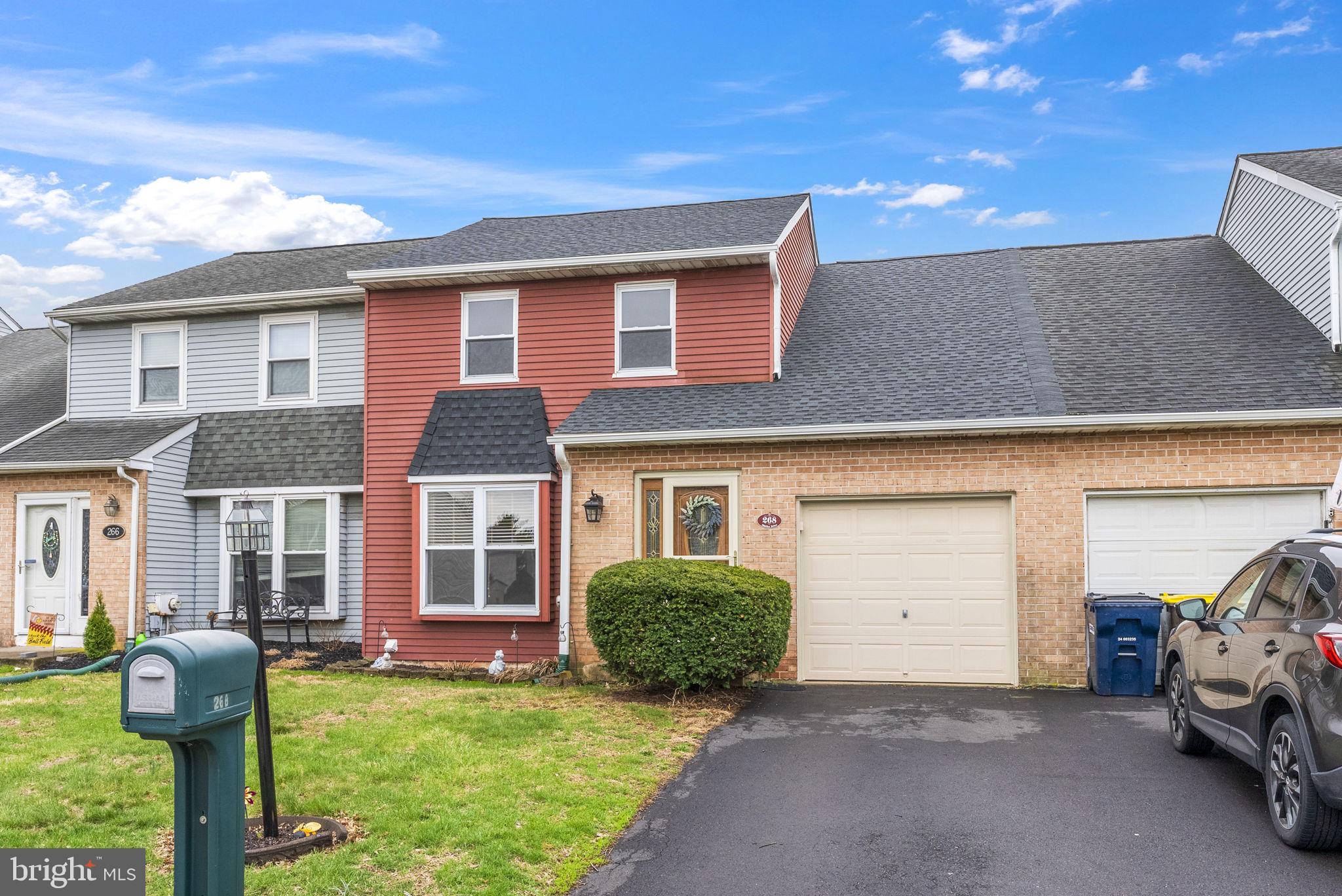 HUNTER CREST - Residential