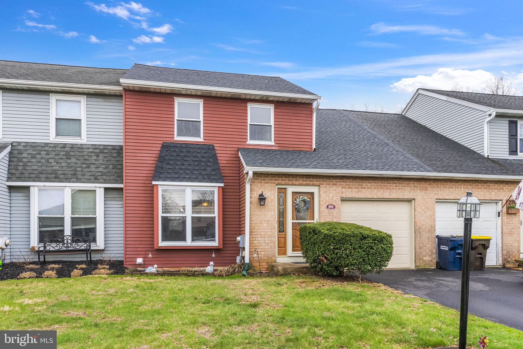 HUNTER CREST - Residential