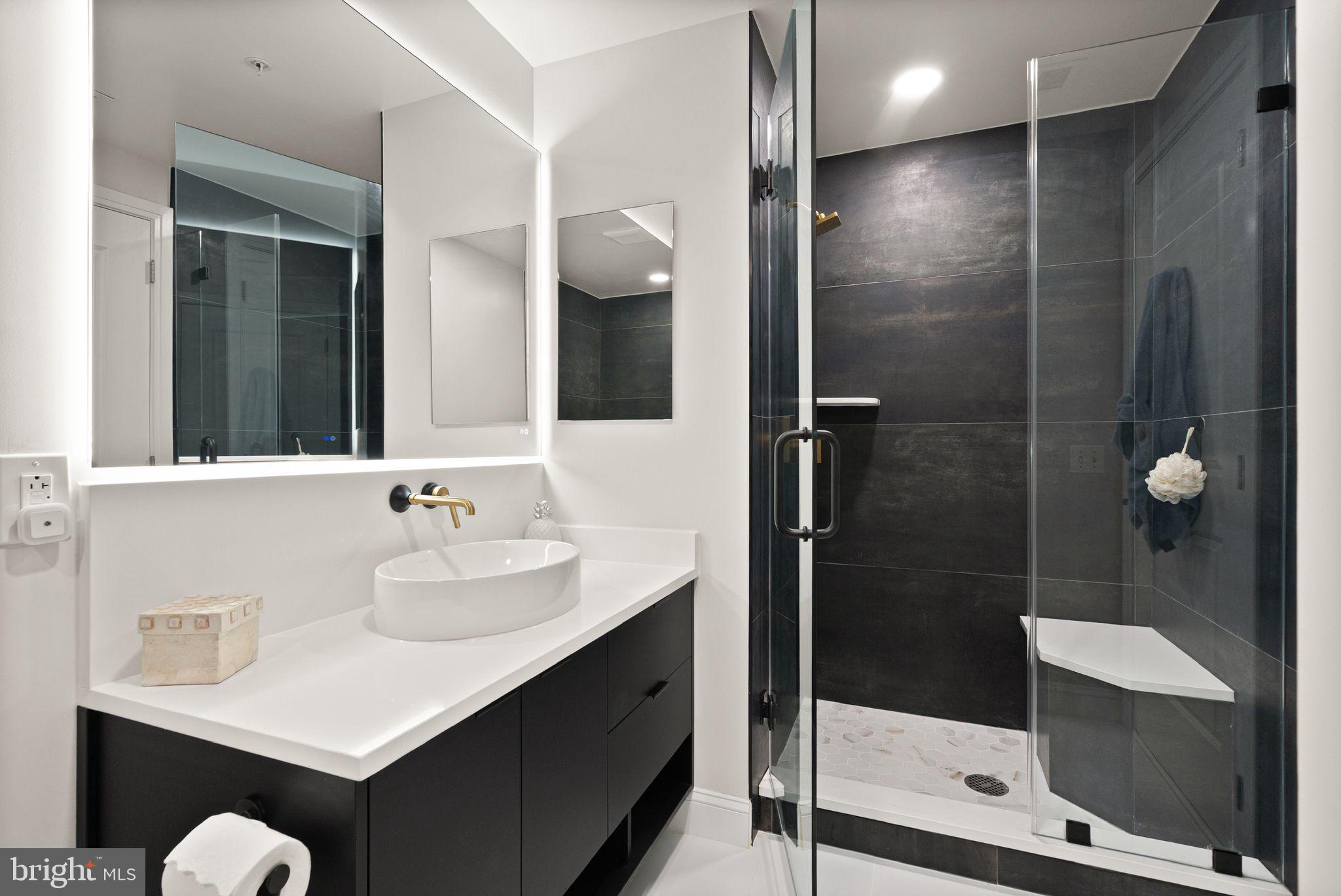 ONE PARK CREST CONDOMINIUM - Residential