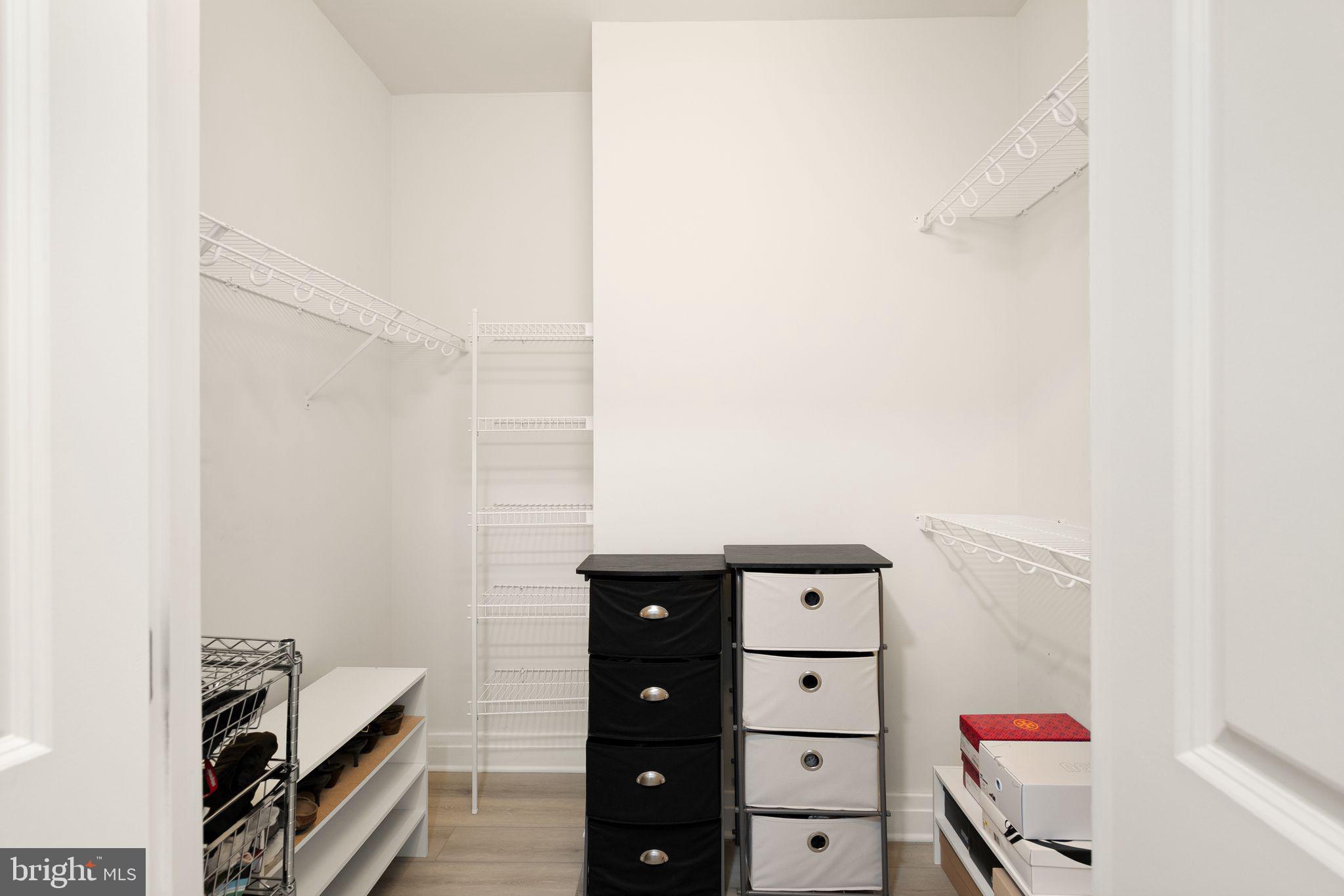 ONE PARK CREST CONDOMINIUM - Residential