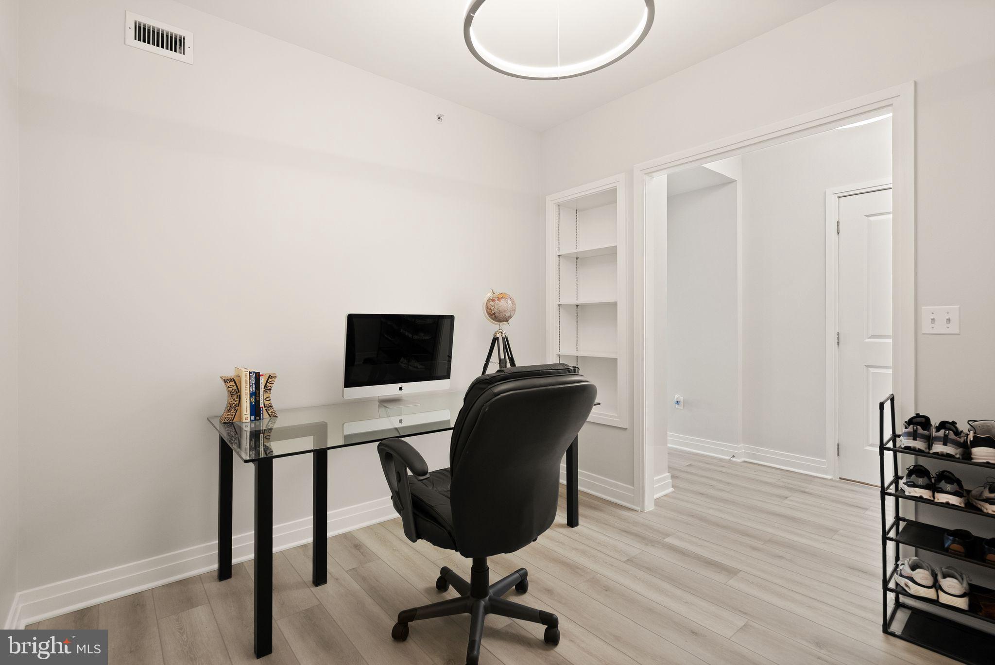 ONE PARK CREST CONDOMINIUM - Residential