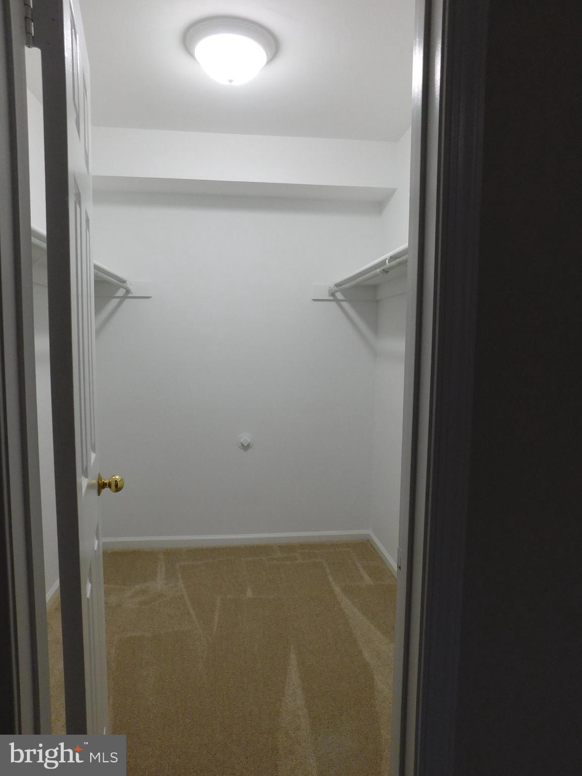 LIFESTYLE AT SULLY STATION - Residential Lease