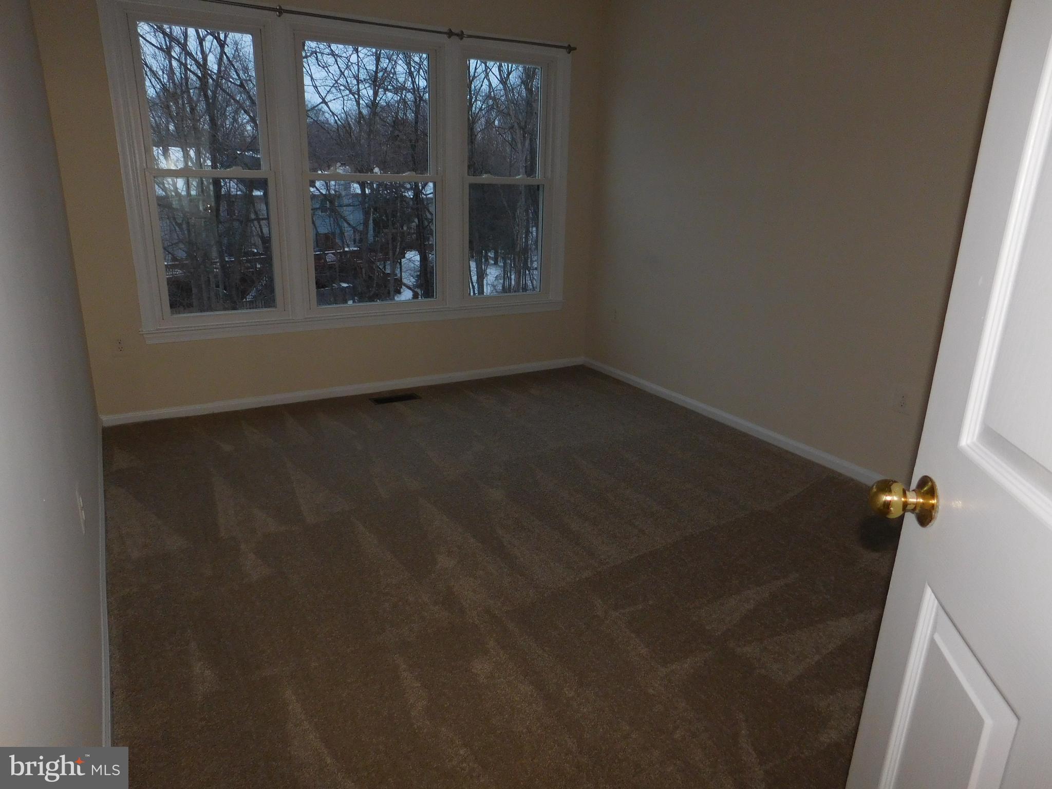 LIFESTYLE AT SULLY STATION - Residential Lease