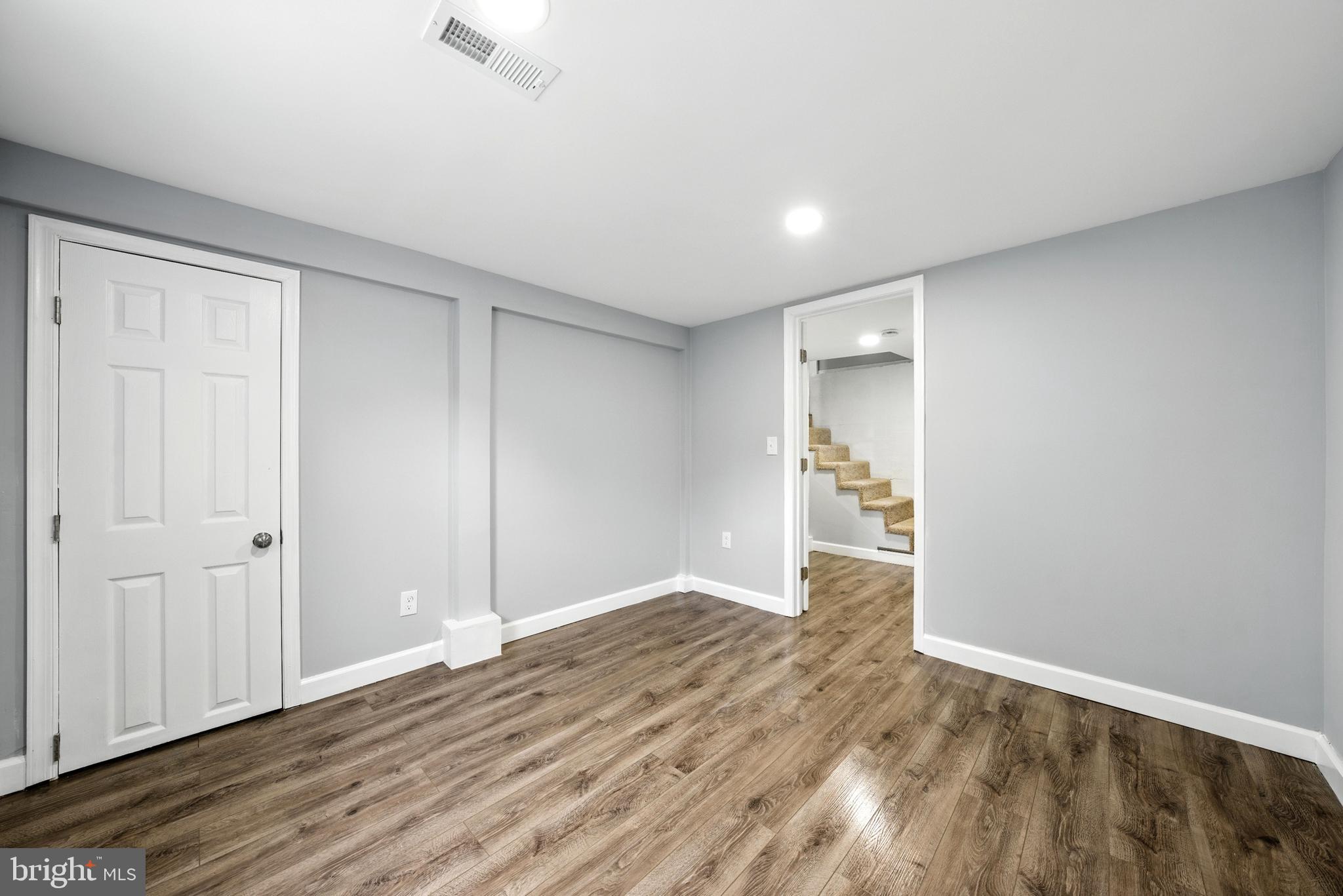 OSBORN TRACK - Residential