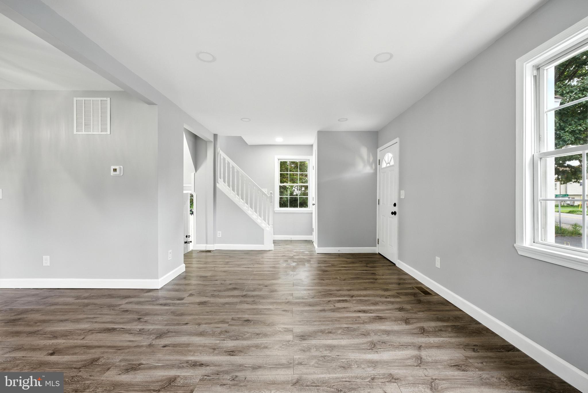 6 NEW COUNTY ROAD