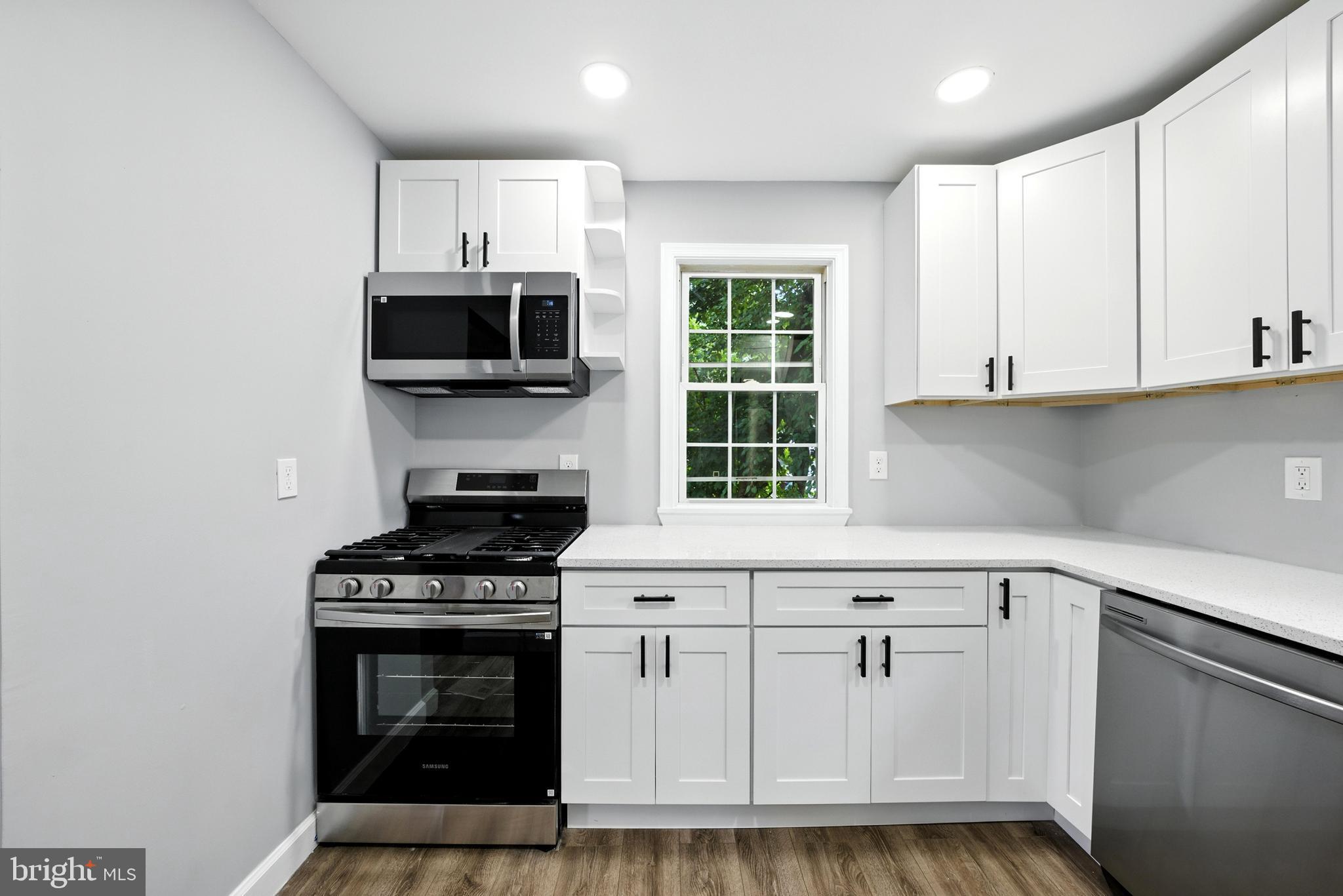 OSBORN TRACK - Residential