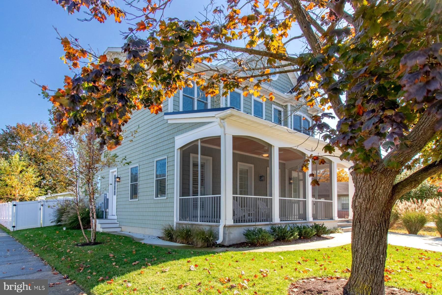 COUNTRY CLUB ESTATES - Residential