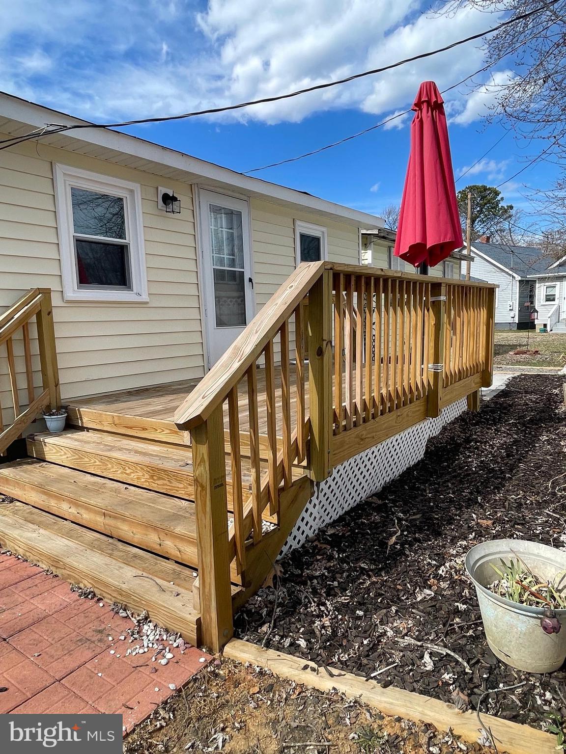 COLONIAL BEACH - Residential Lease