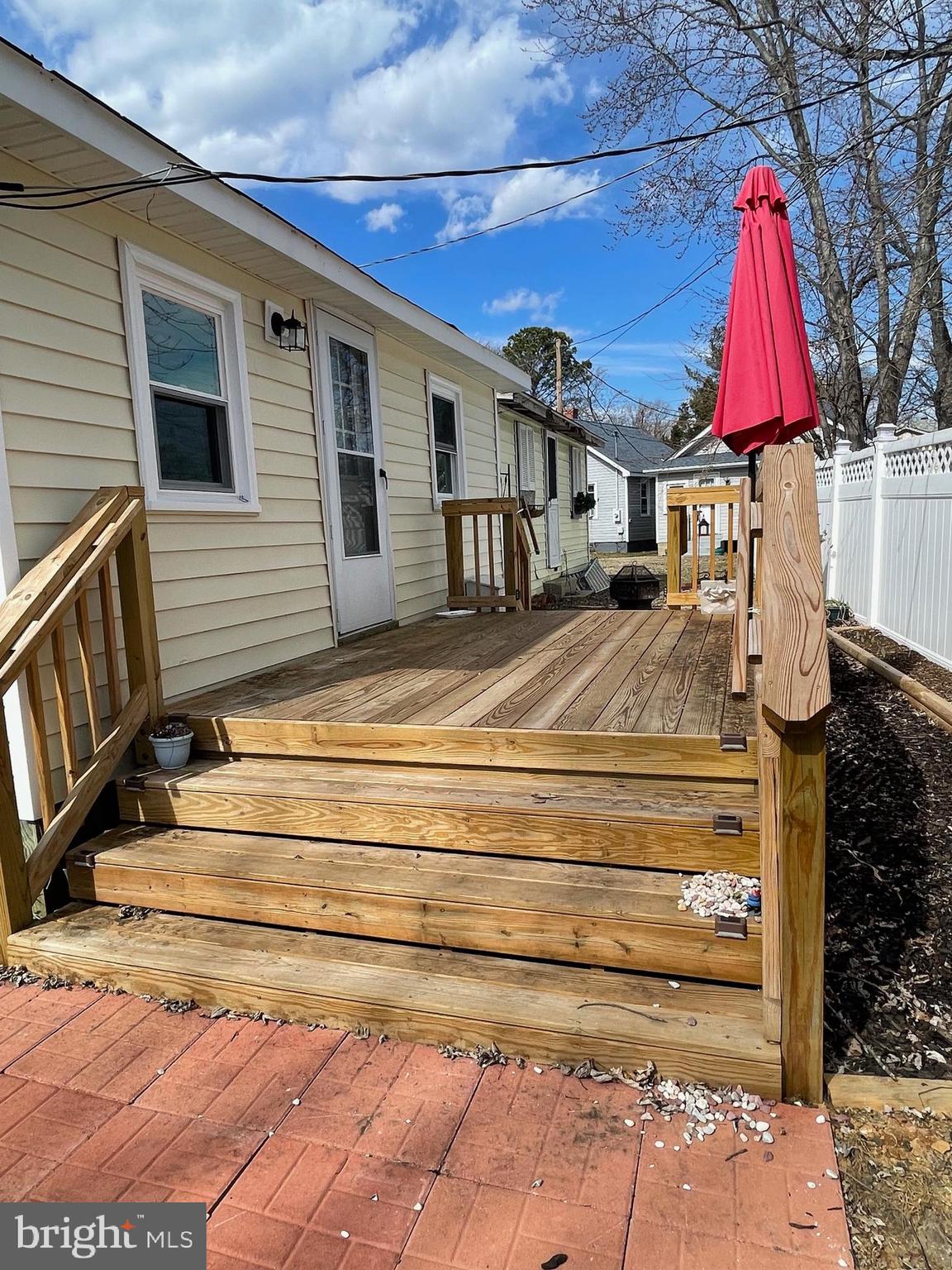 COLONIAL BEACH - Residential Lease