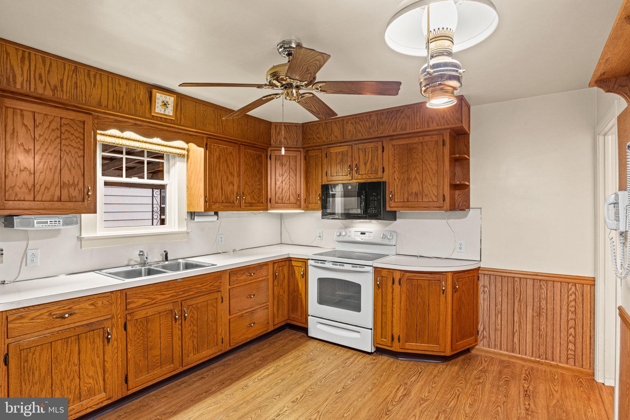 BASIN HILL HEIGHTS - Residential