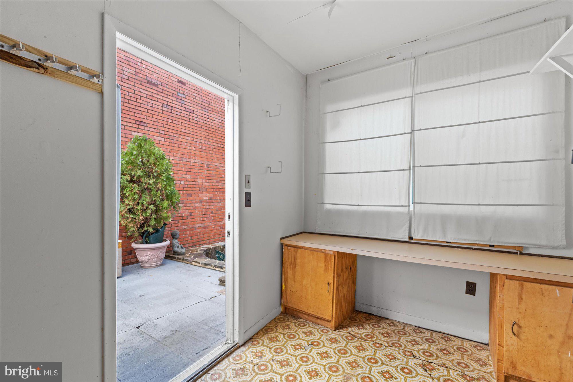 PARKER GRAY - Residential