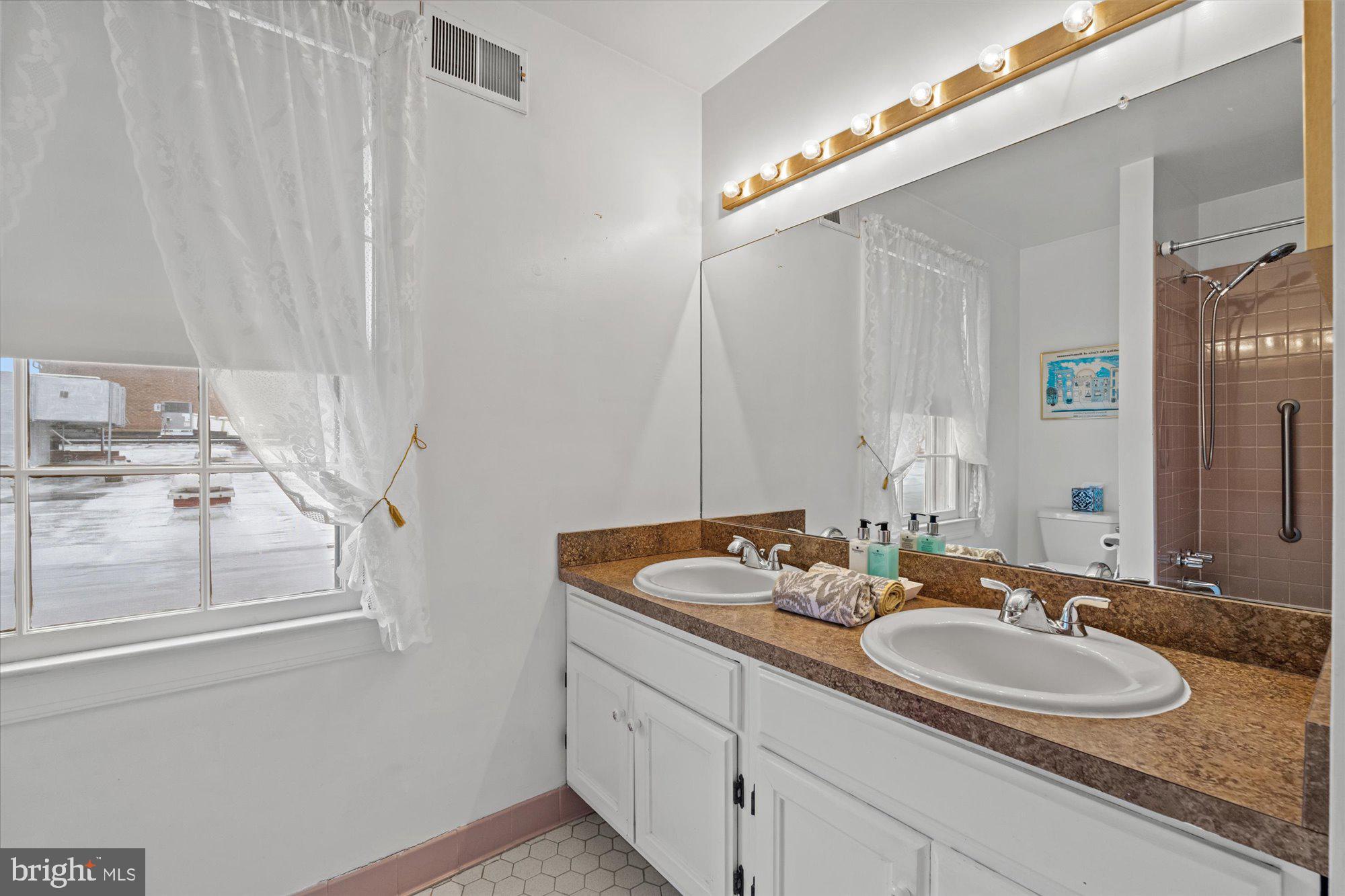 PARKER GRAY - Residential