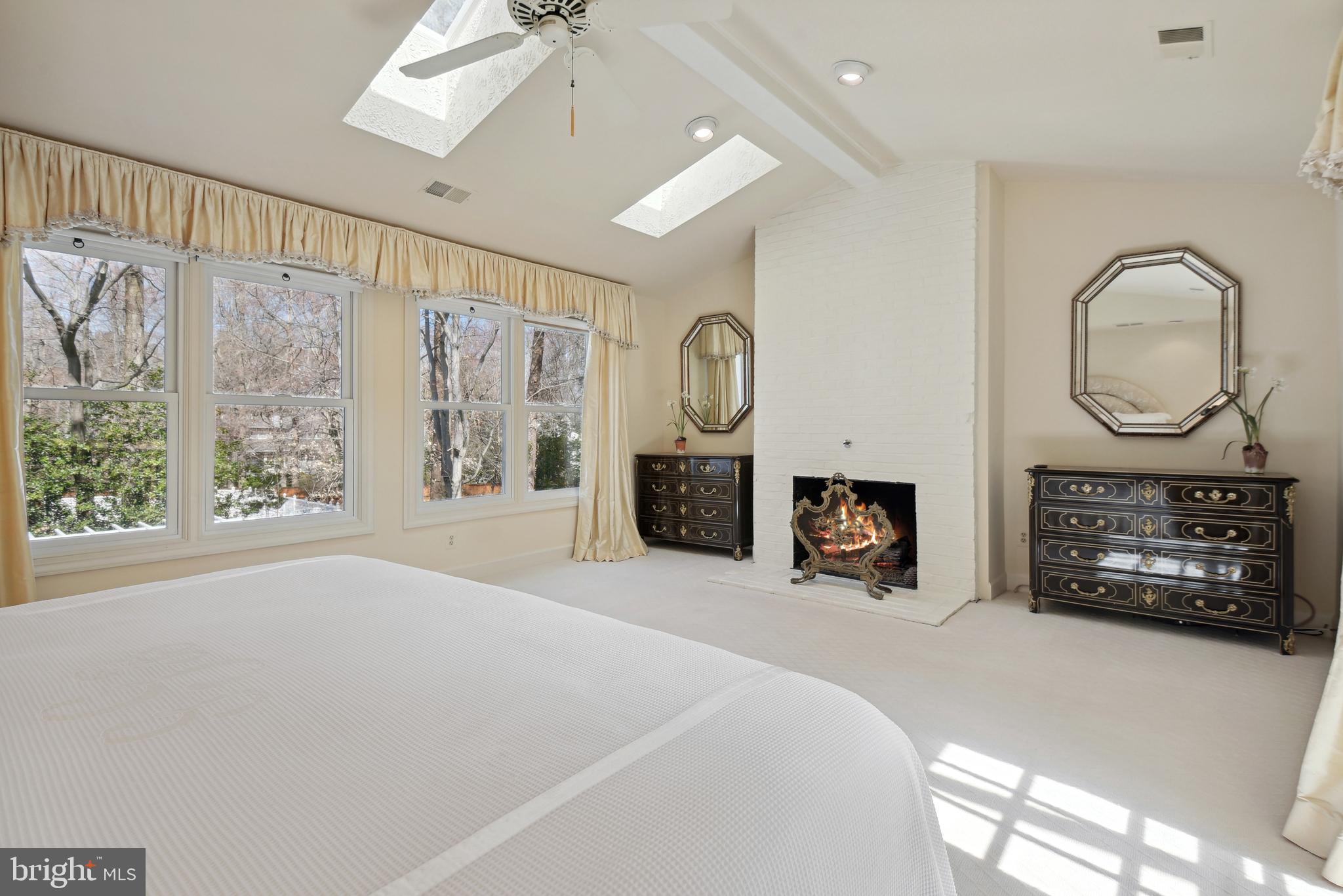 SUMMERWOOD - Residential