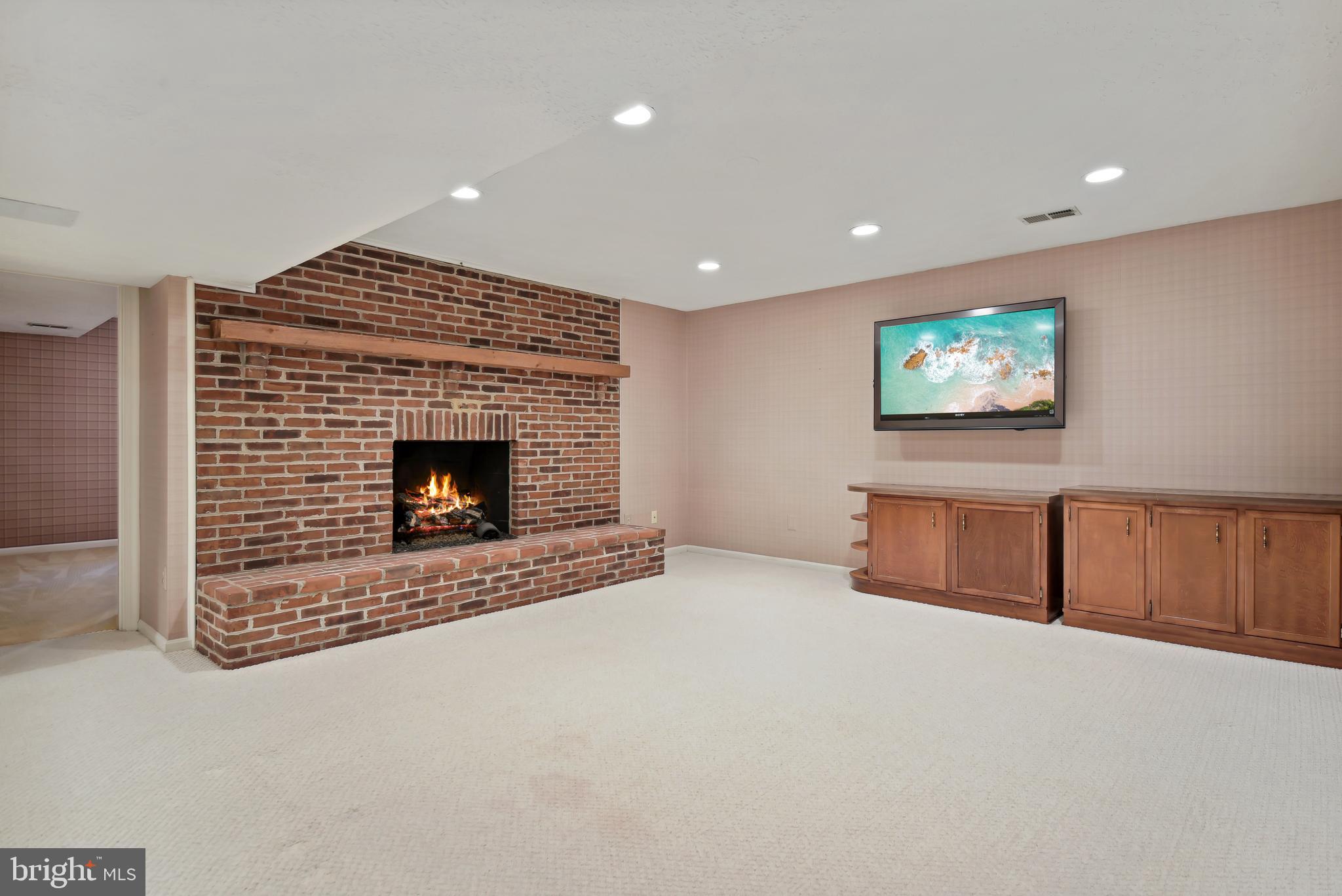 SUMMERWOOD - Residential