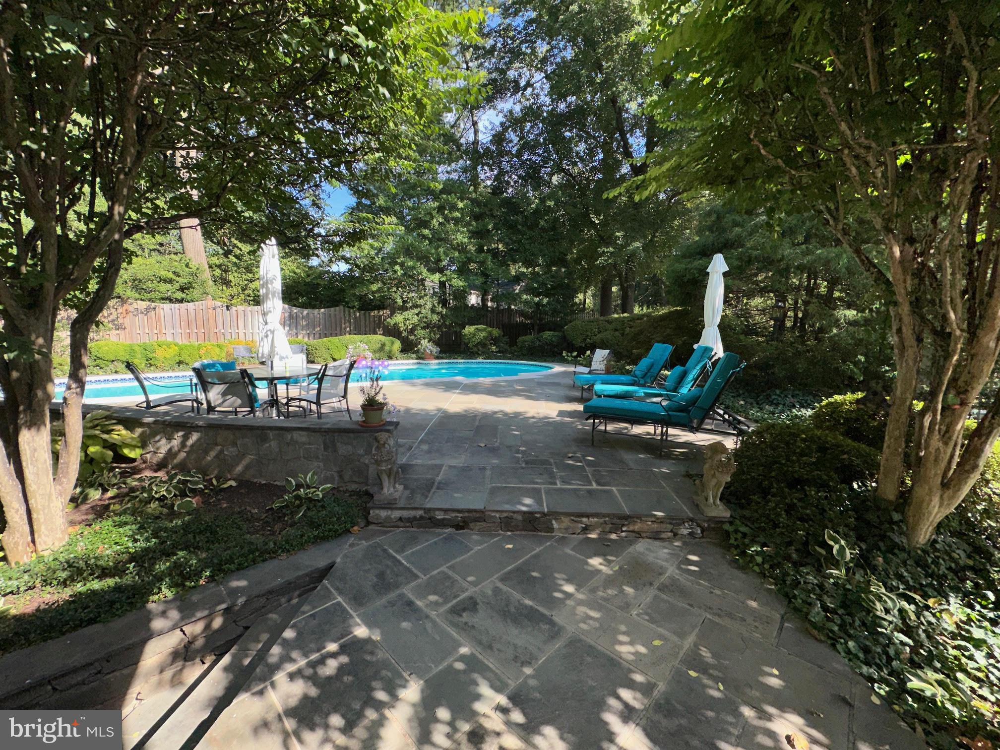 SUMMERWOOD - Residential